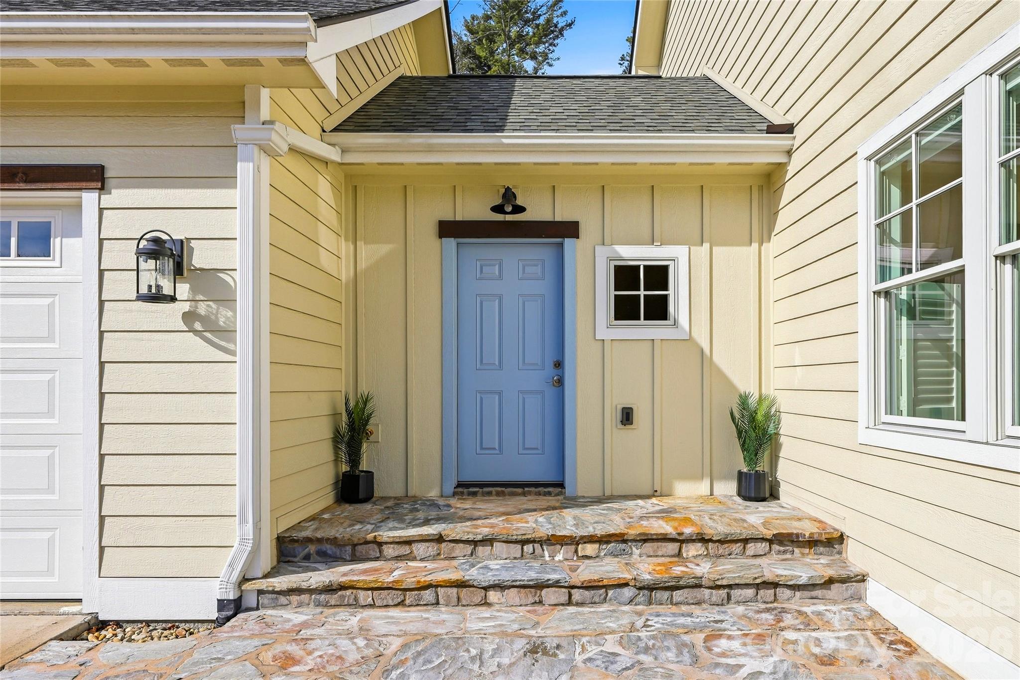 74 Shipman Parkway — Flat Rock