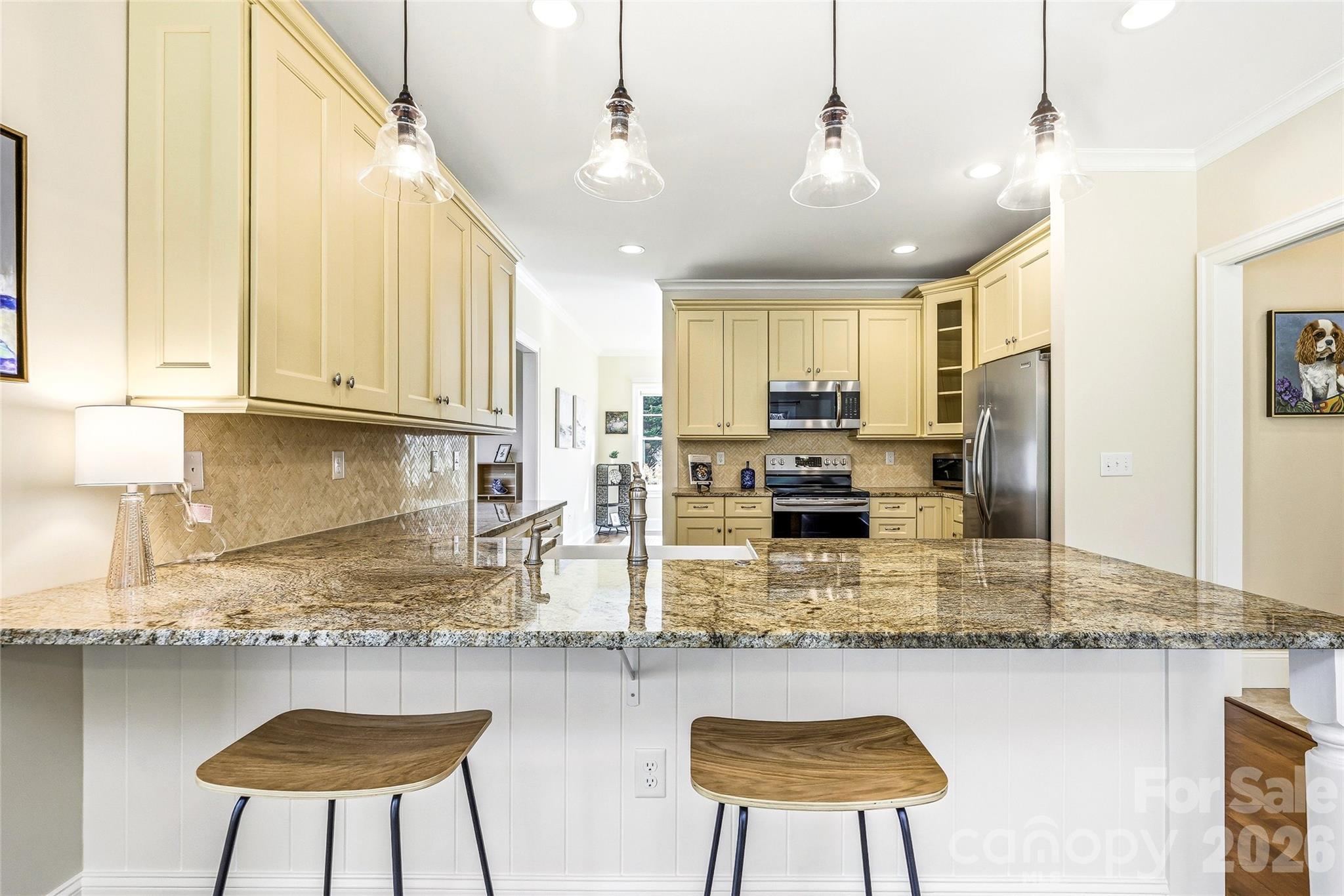 74 Shipman Parkway — Flat Rock