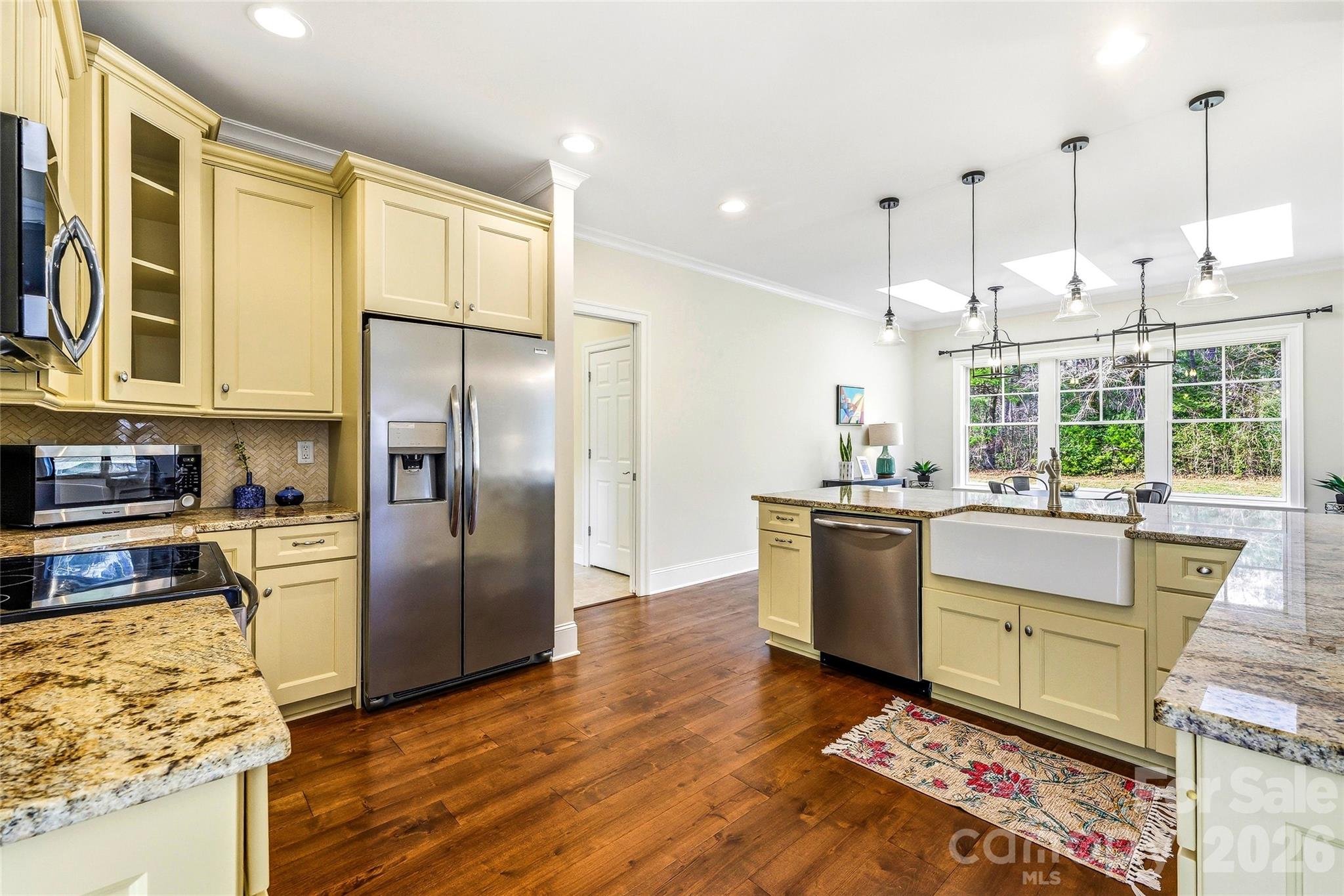 74 Shipman Parkway — Flat Rock