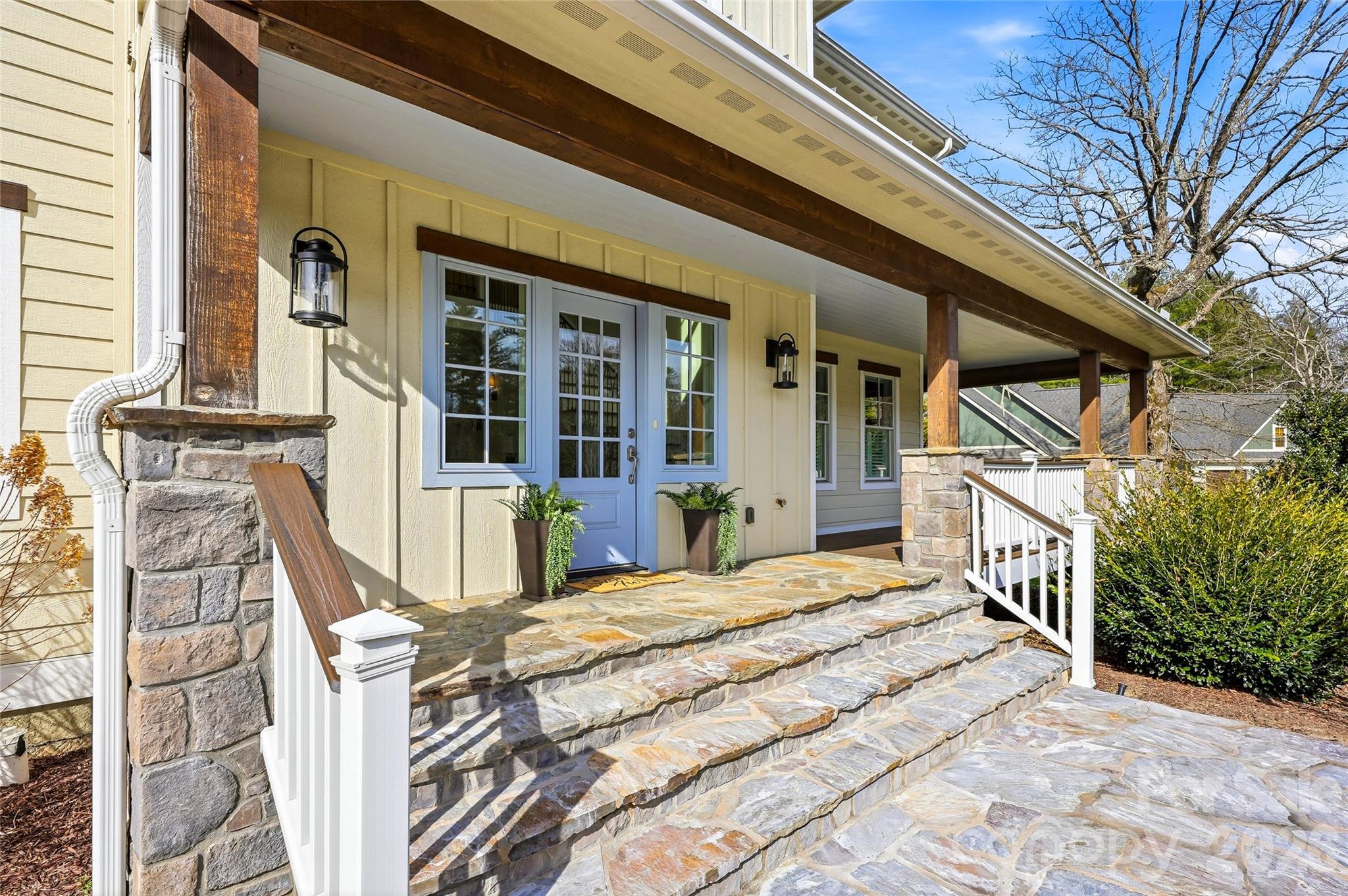 74 Shipman Parkway — Flat Rock