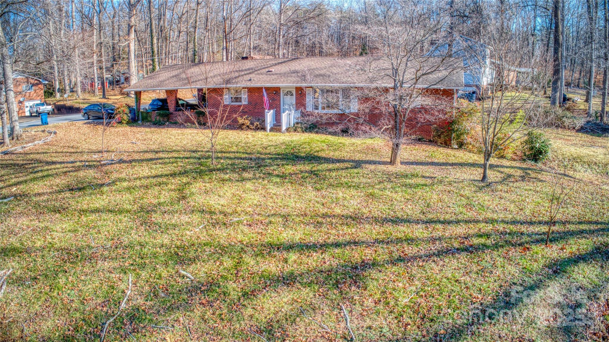195 S Claybon Drive — Advance