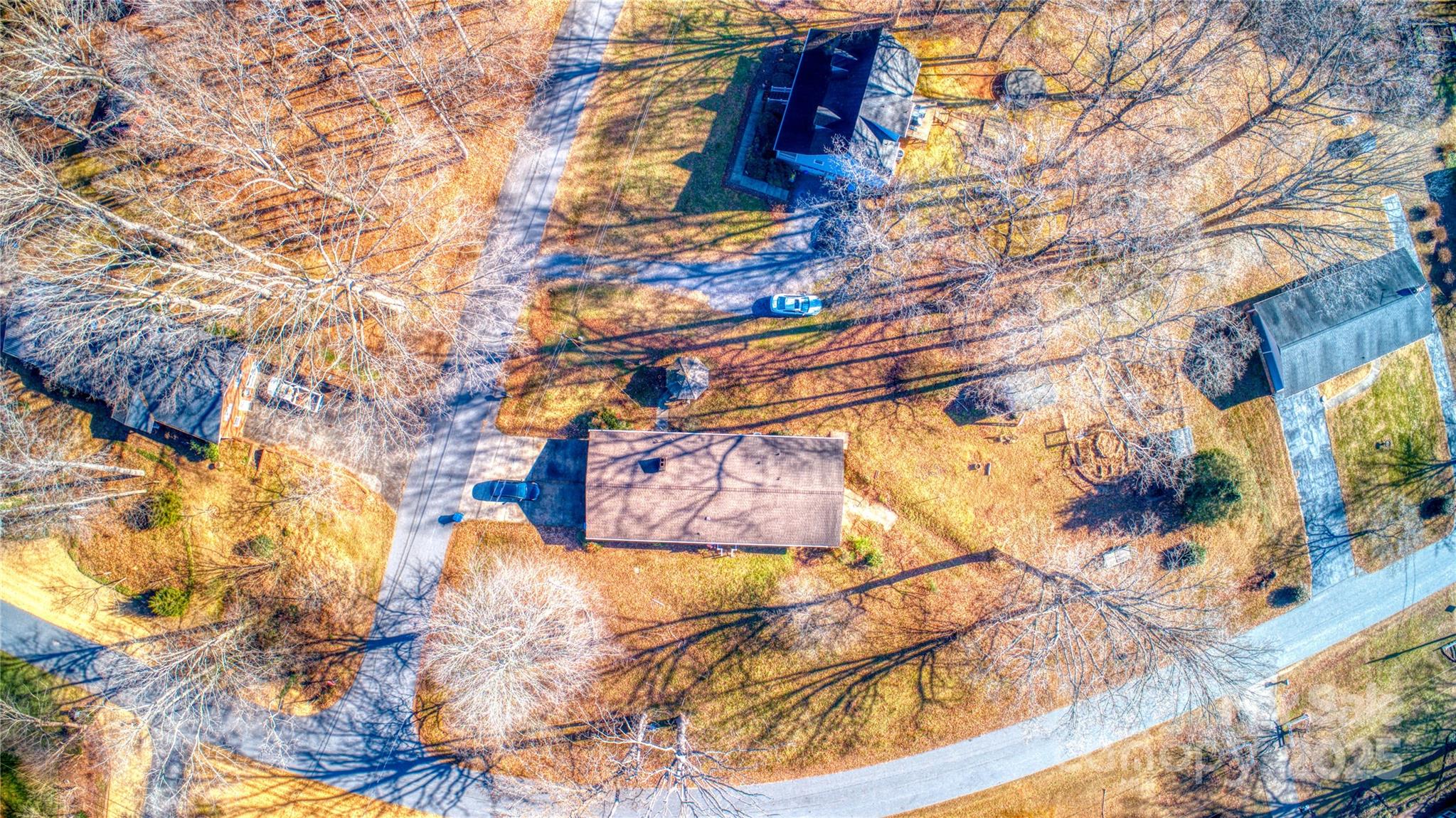 195 S Claybon Drive — Advance