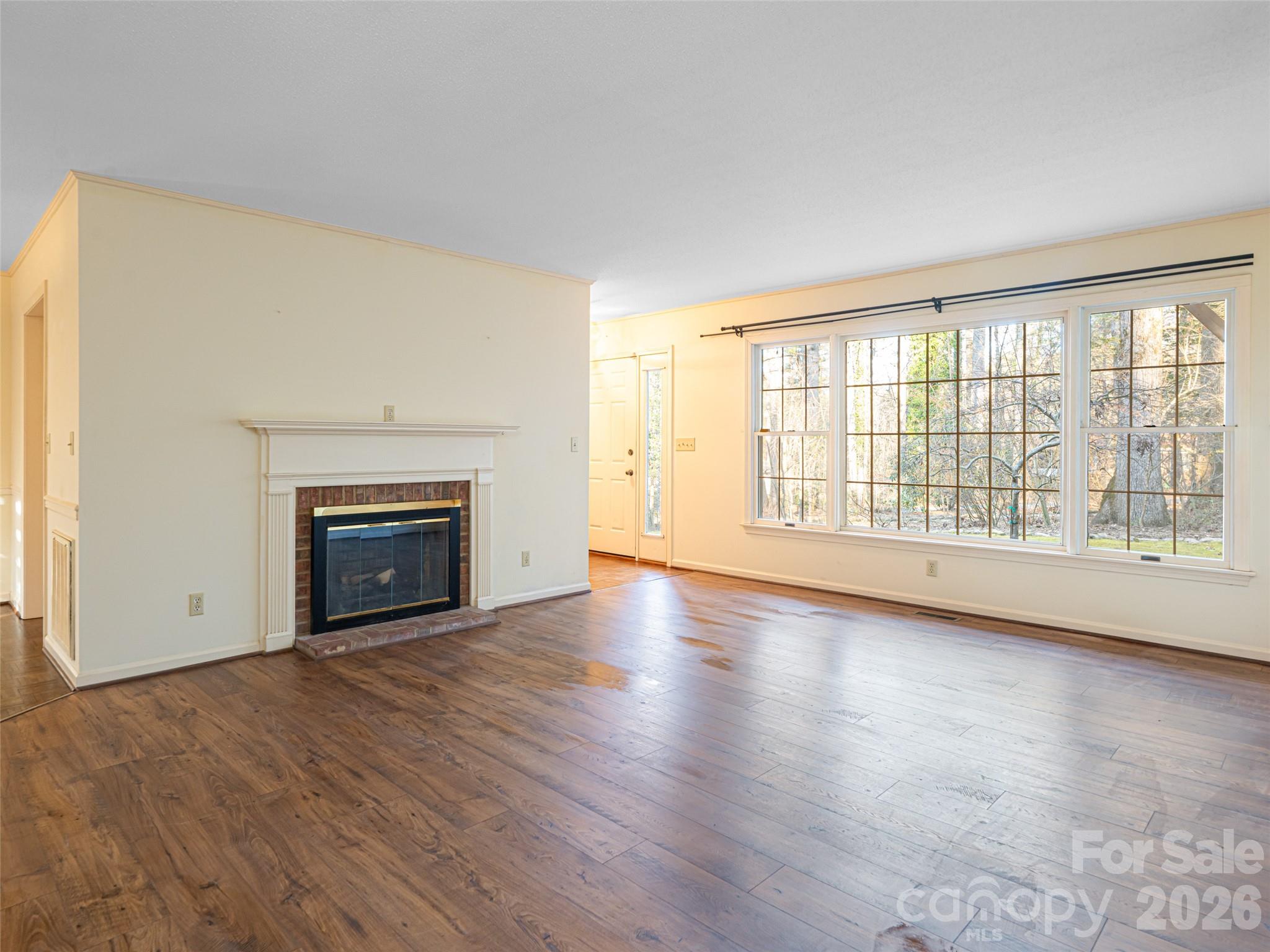 100 Wolf Shoals Drive — Hendersonville