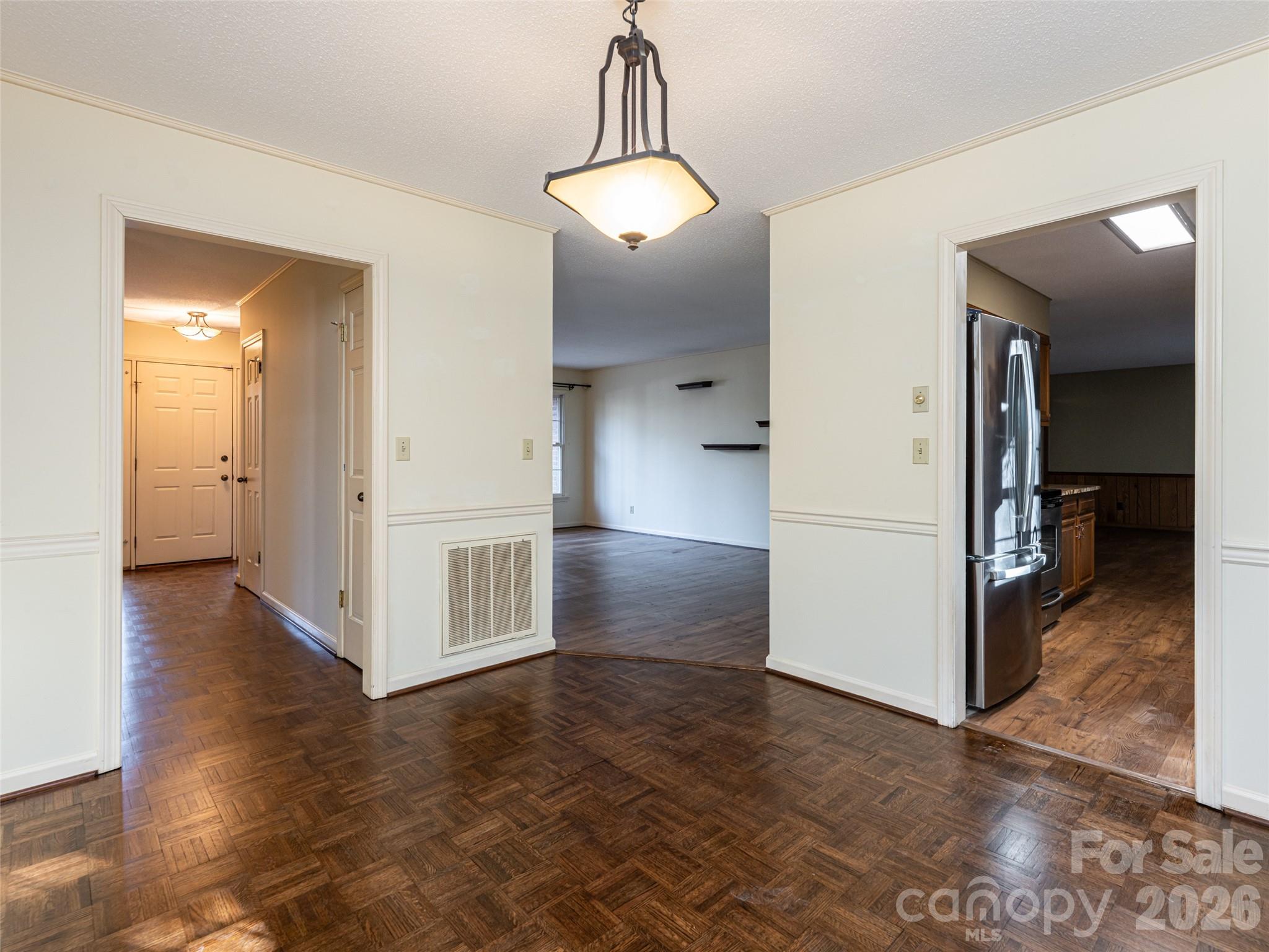 100 Wolf Shoals Drive — Hendersonville