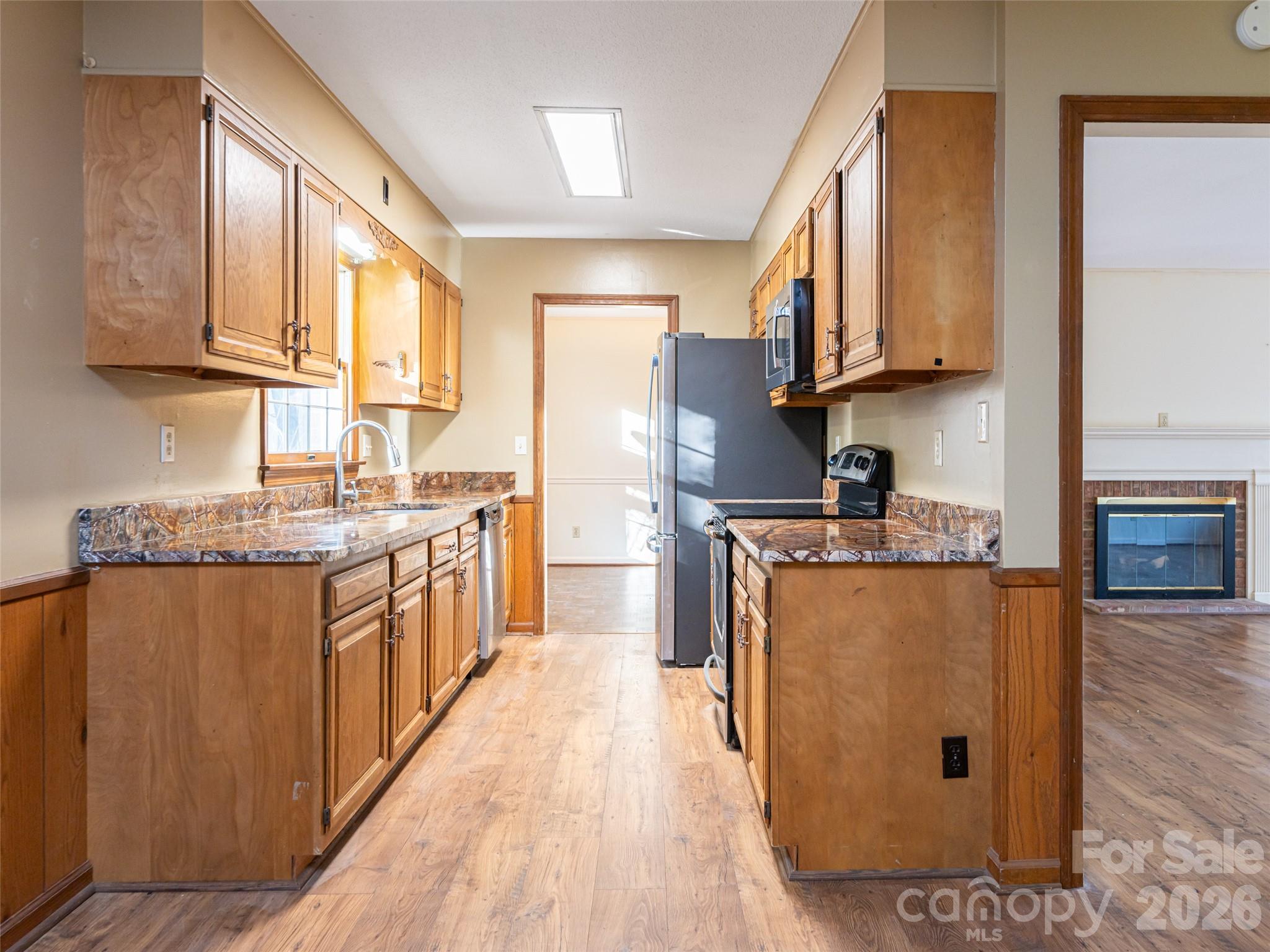 100 Wolf Shoals Drive — Hendersonville