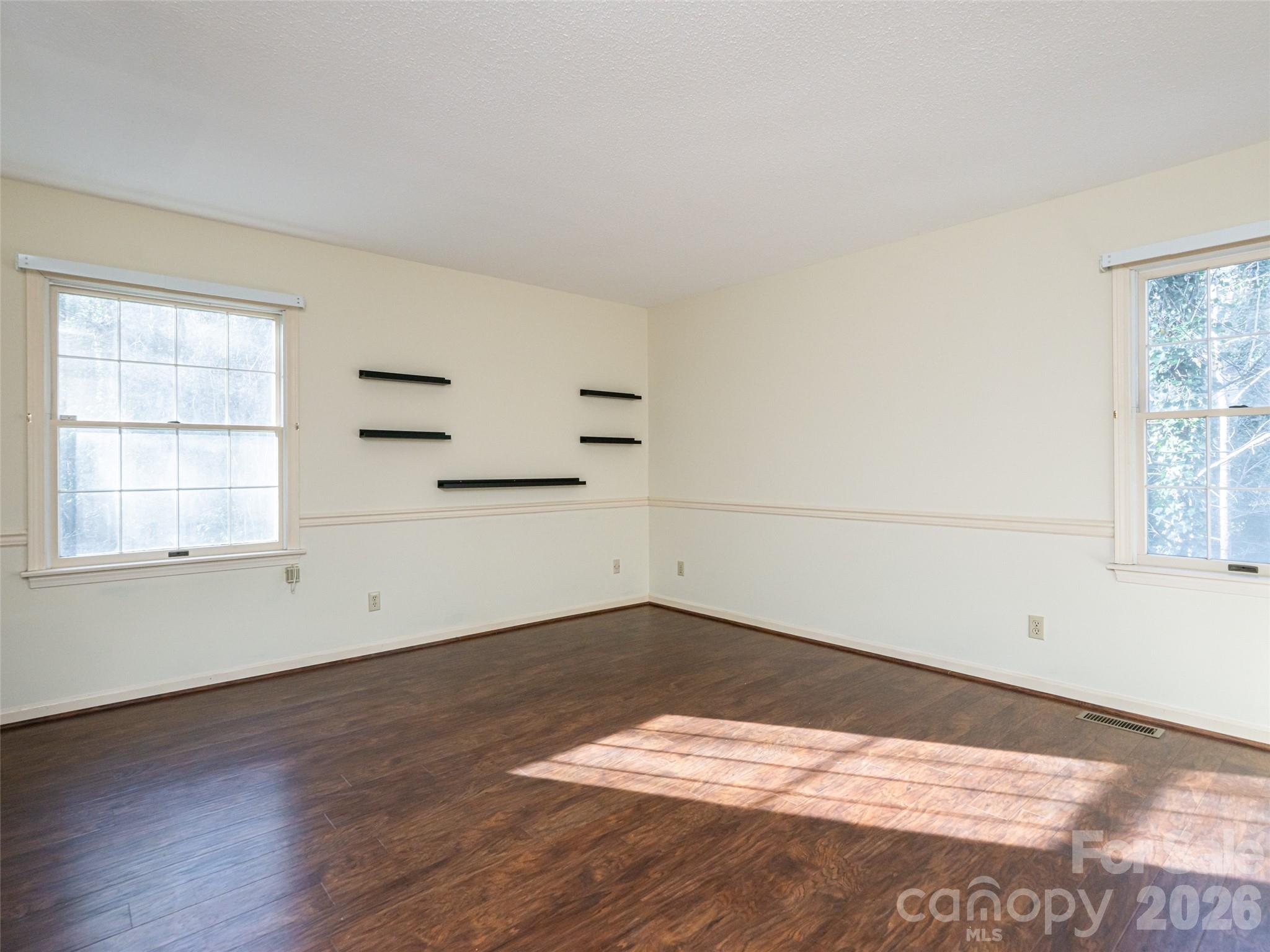 100 Wolf Shoals Drive — Hendersonville