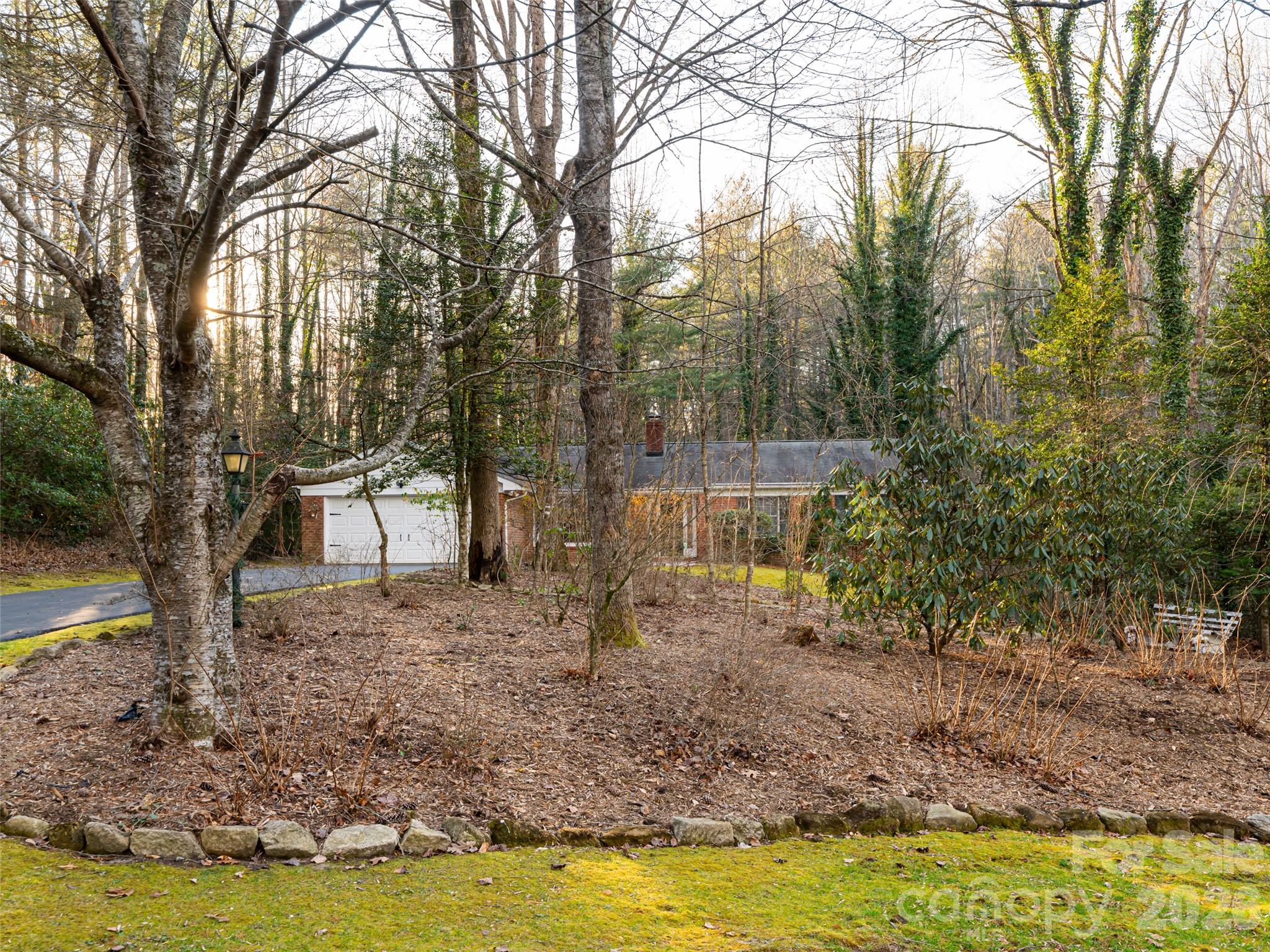 100 Wolf Shoals Drive — Hendersonville