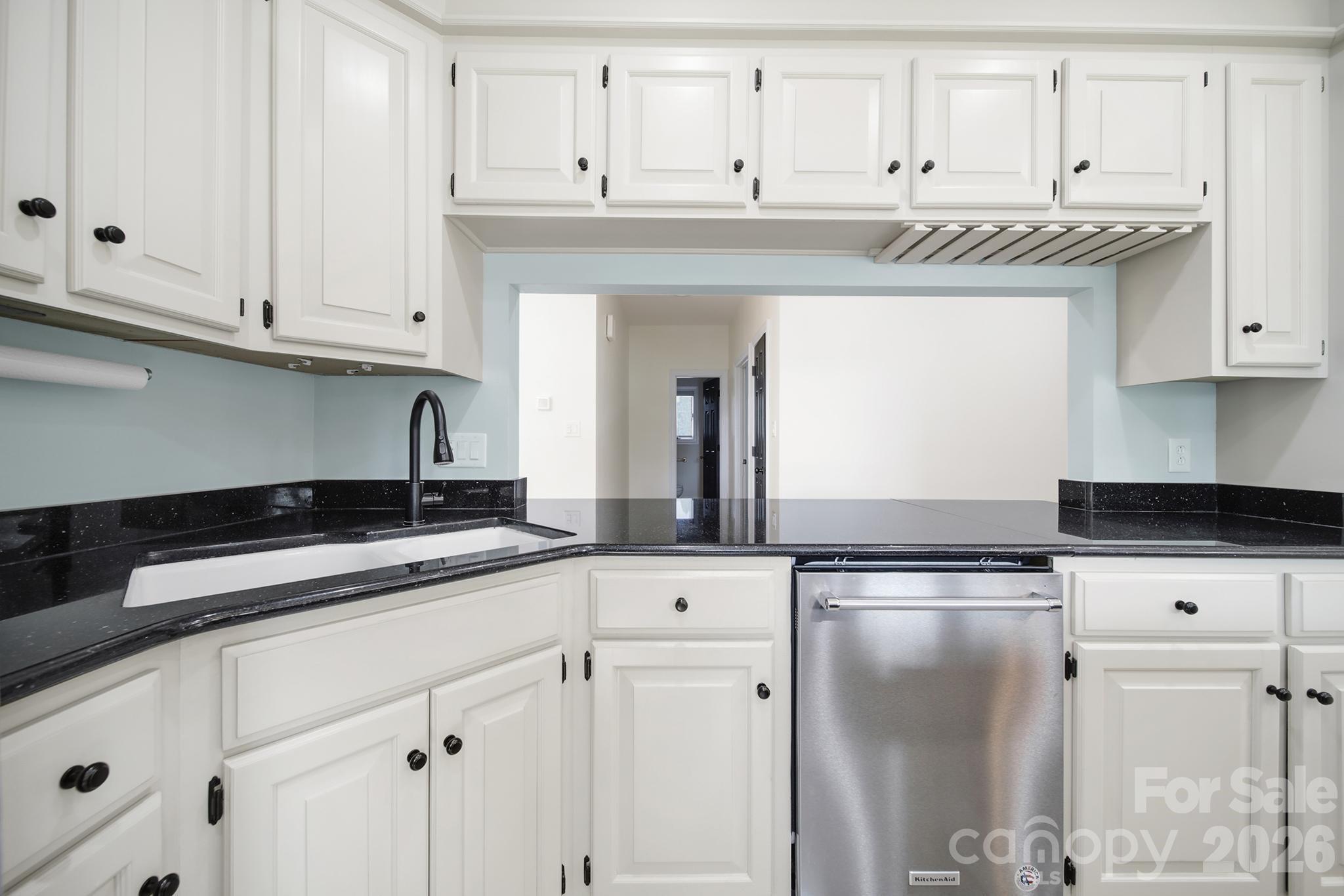 120 Royal Pointe Way — Mooresville