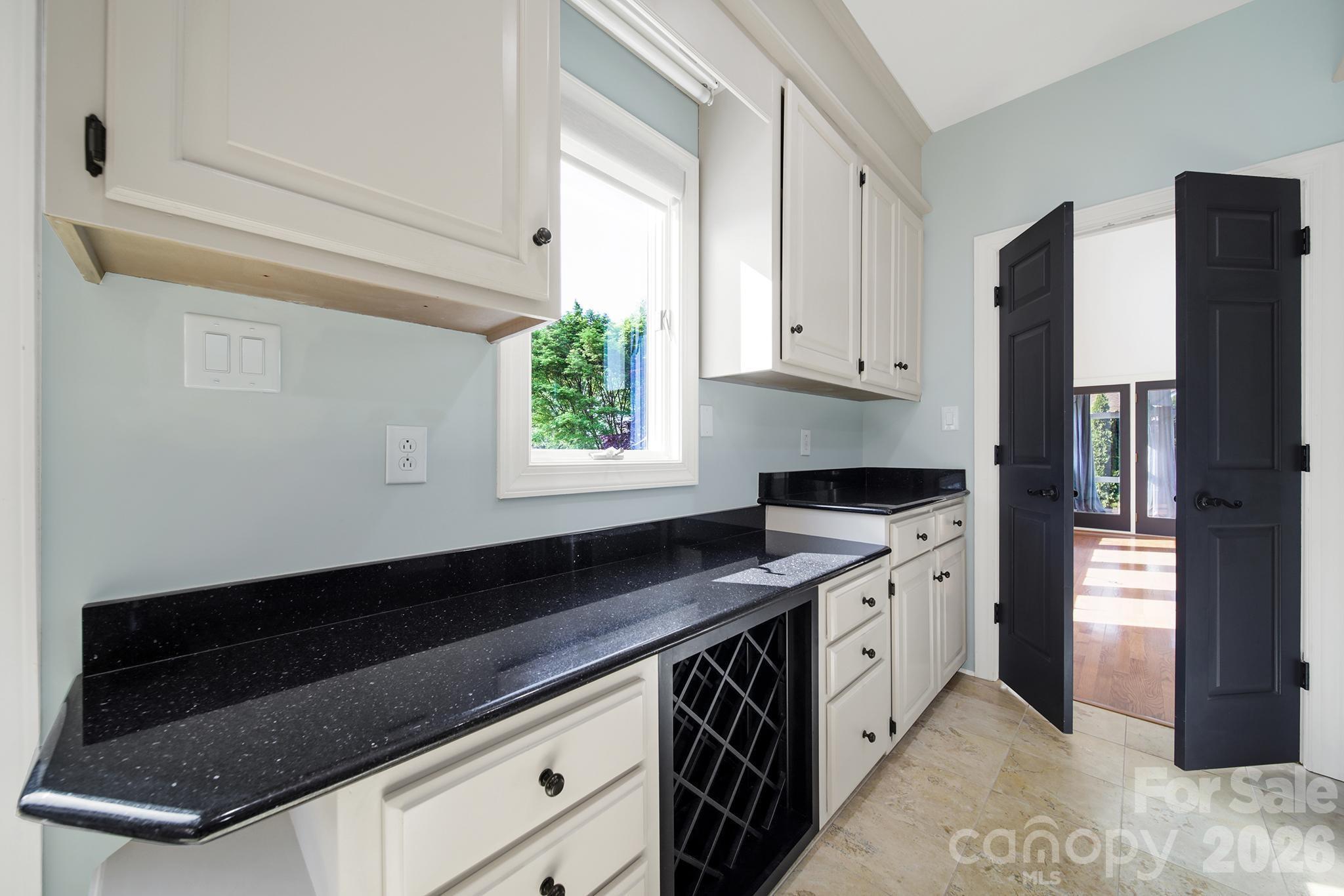 120 Royal Pointe Way — Mooresville