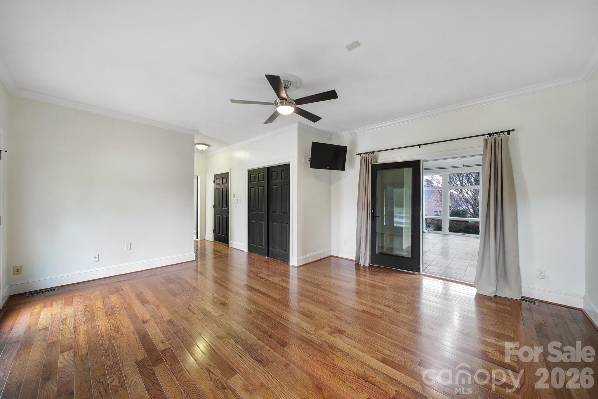 120 Royal Pointe Way — Mooresville