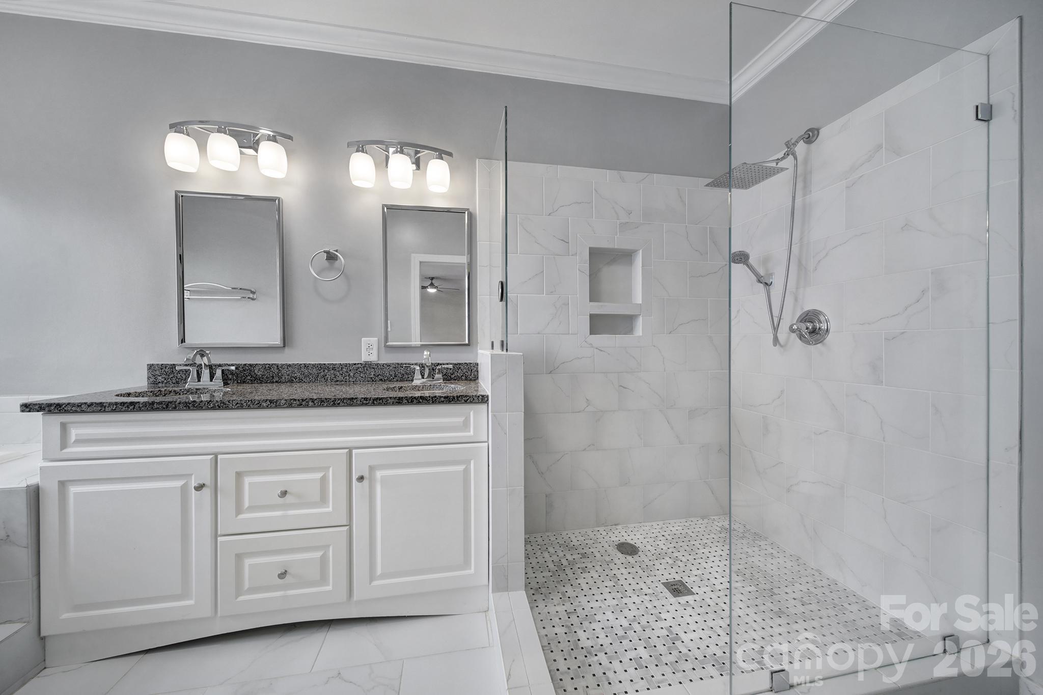 120 Royal Pointe Way — Mooresville