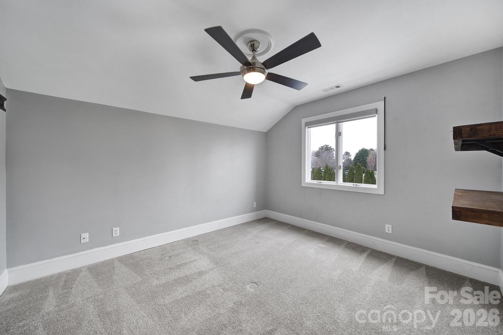 120 Royal Pointe Way — Mooresville