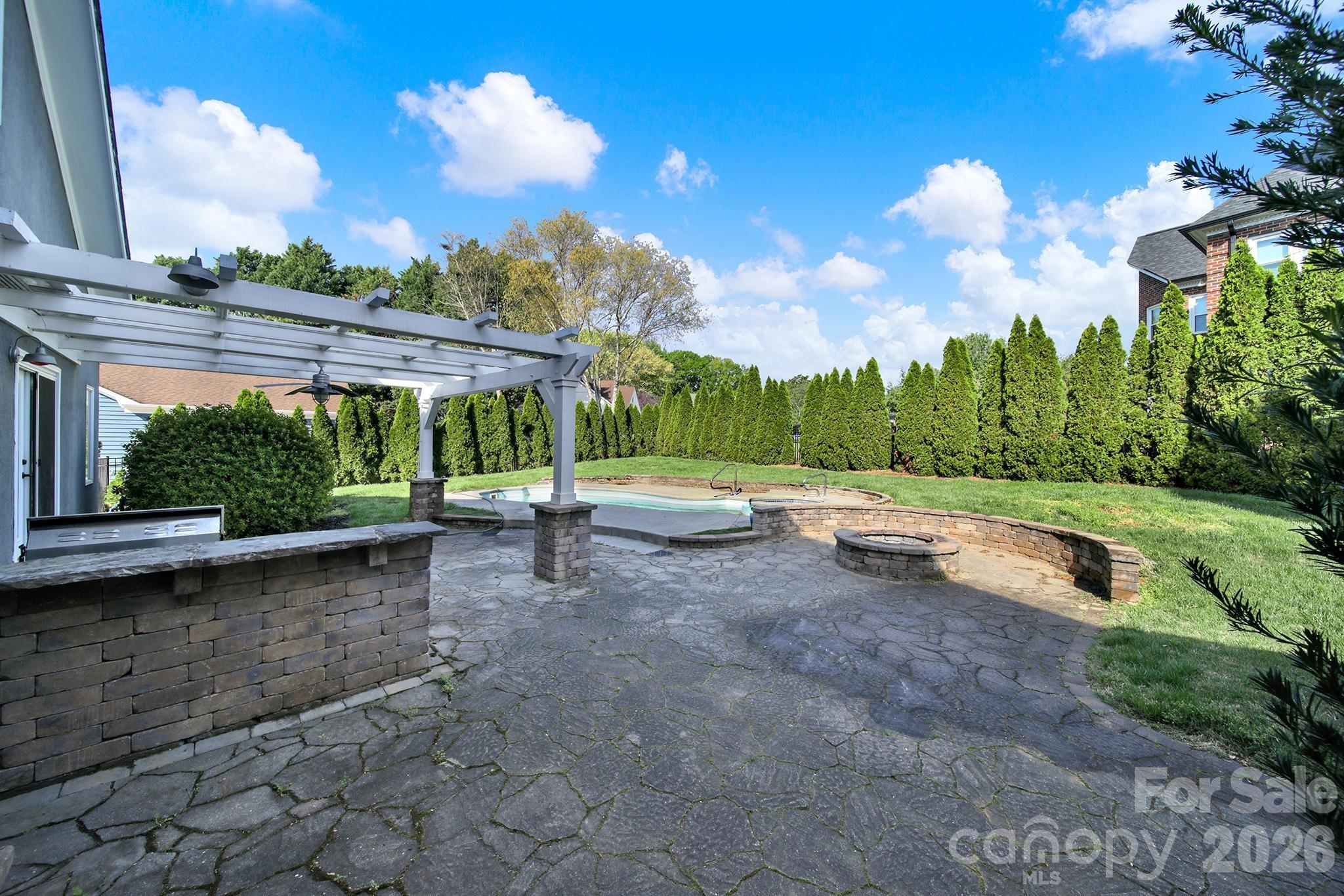 120 Royal Pointe Way — Mooresville