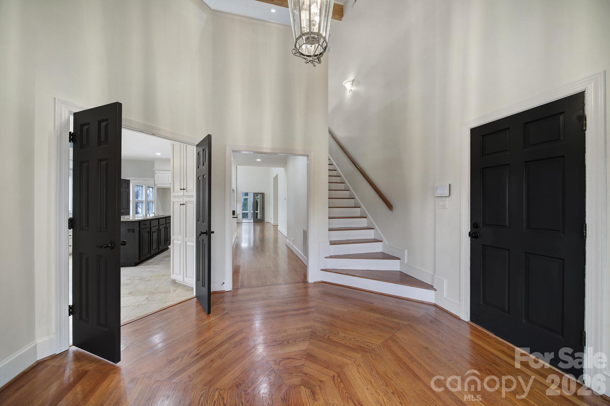 120 Royal Pointe Way — Mooresville