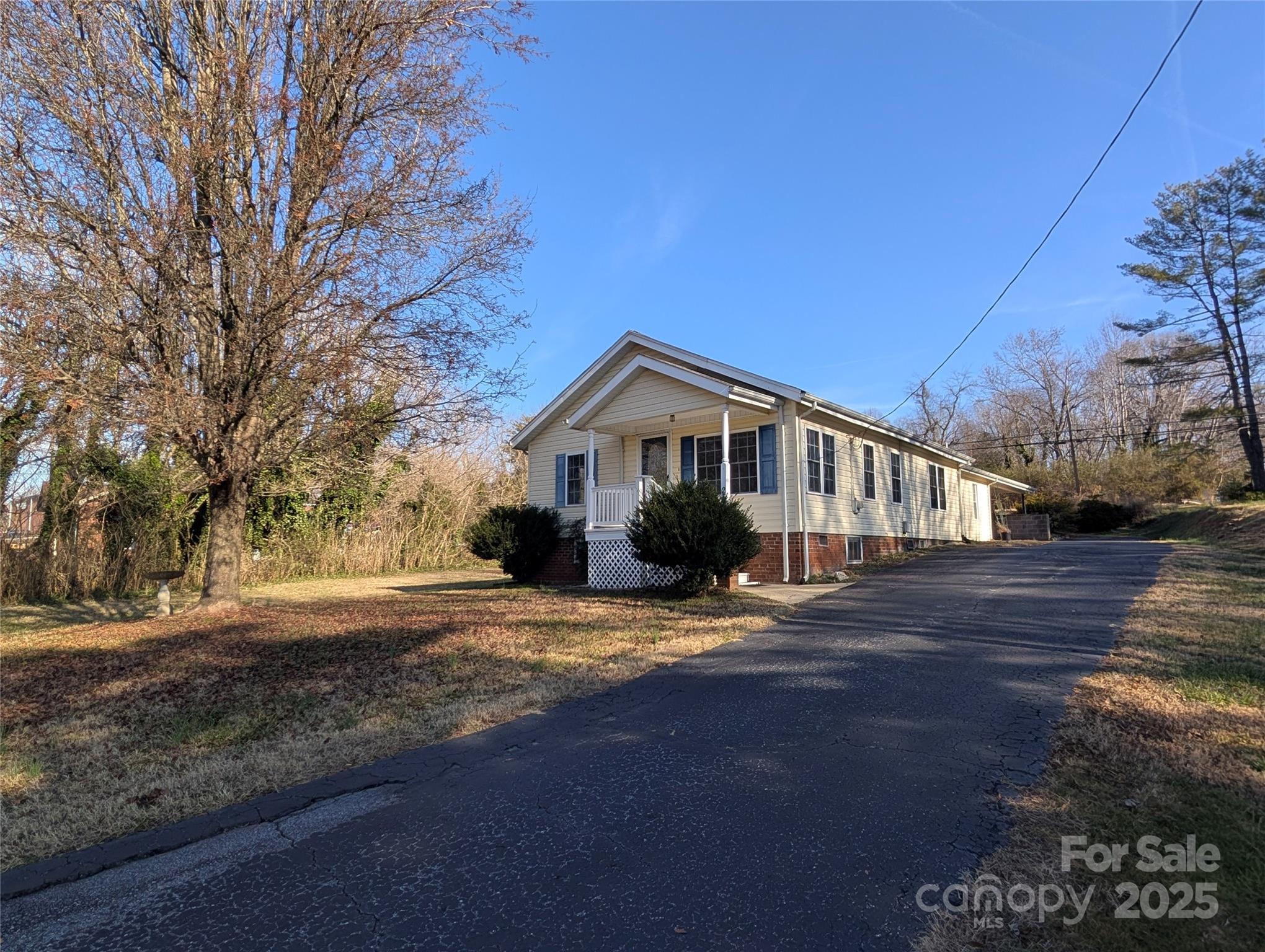 2507 Norwood Street SW — Lenoir