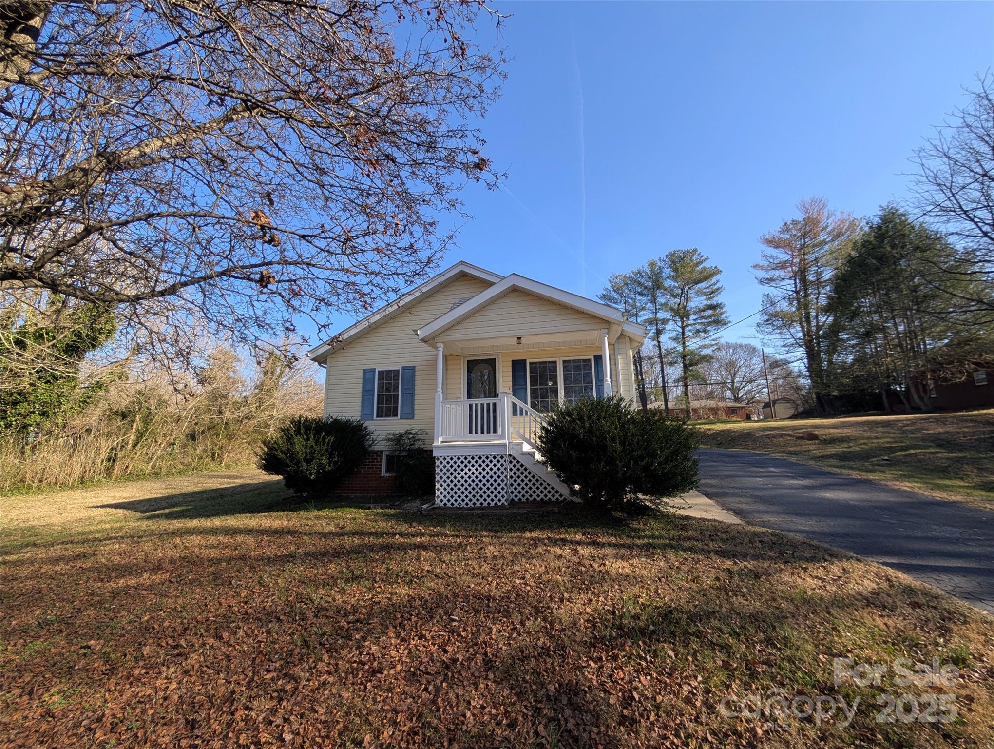 2507 Norwood Street SW — Lenoir