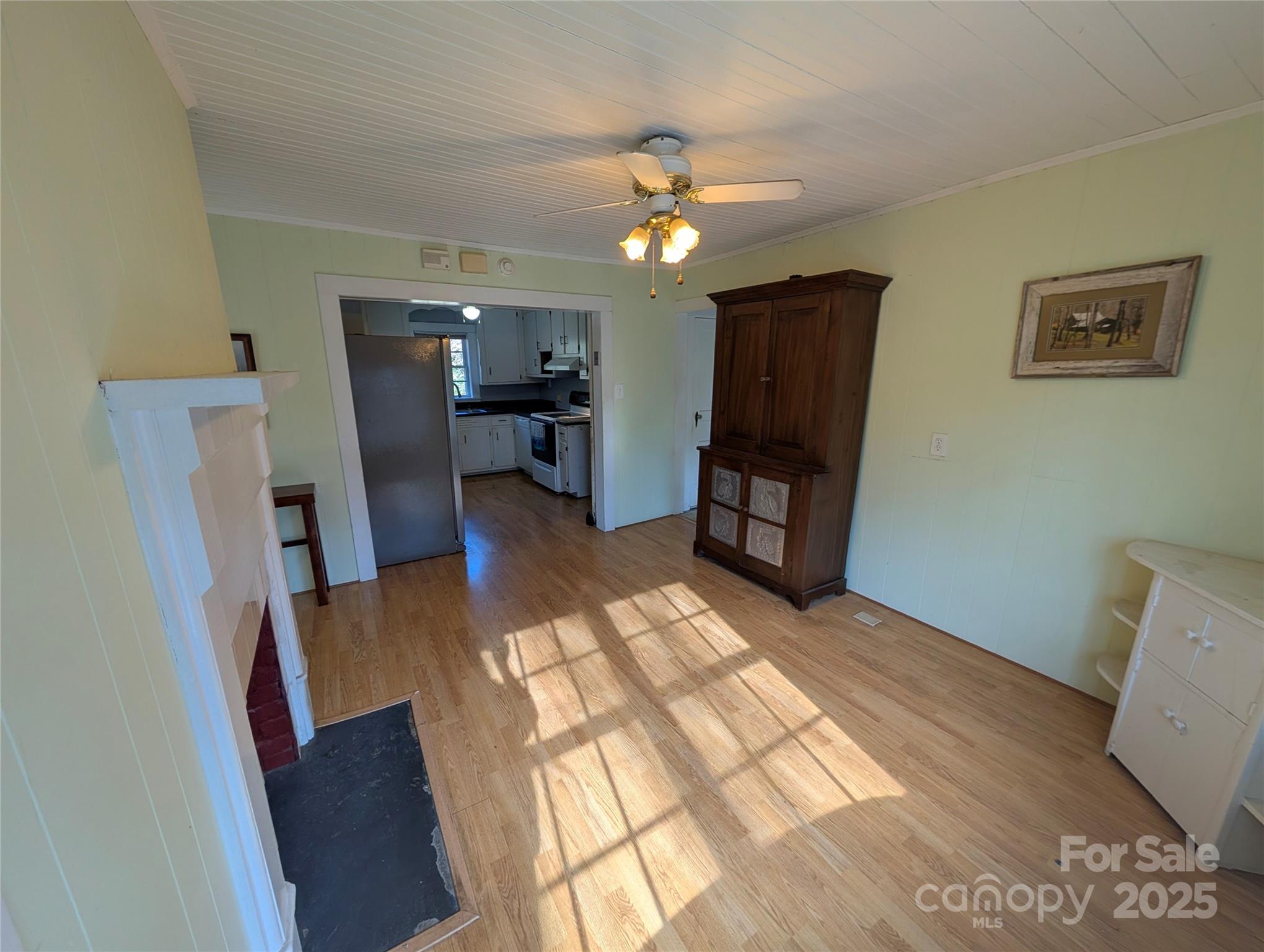 2507 Norwood Street SW — Lenoir