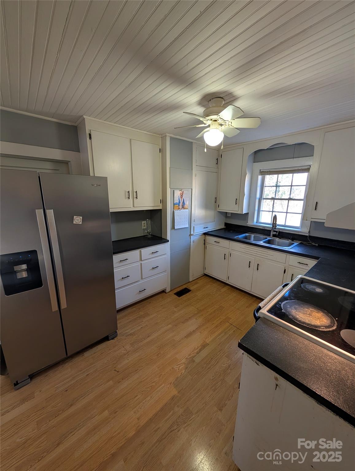 2507 Norwood Street SW — Lenoir