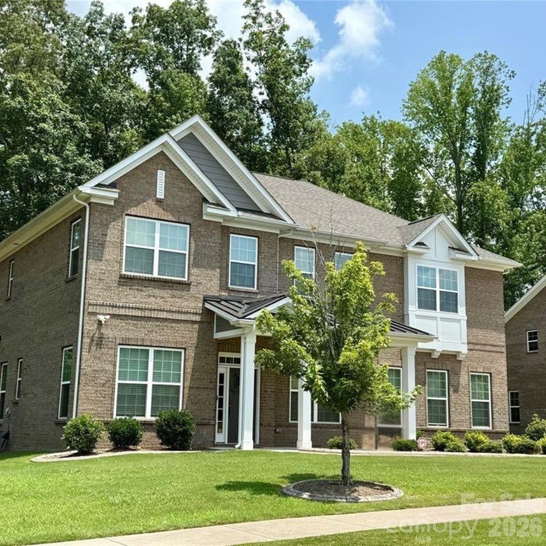 2044 Sweet William Drive — Harrisburg