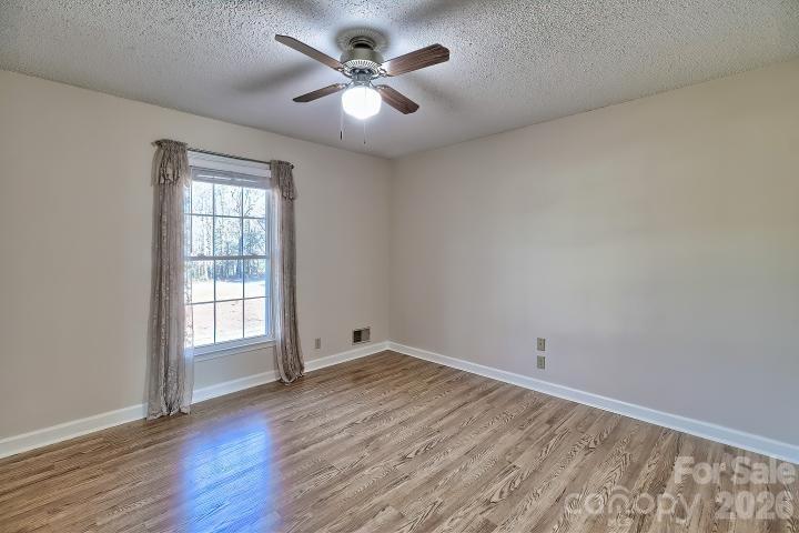 1139 Merribrook Lane — Lancaster