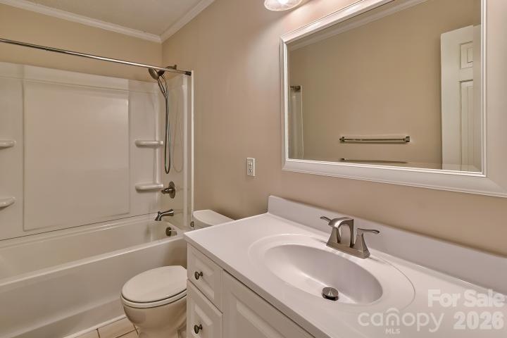 1139 Merribrook Lane — Lancaster