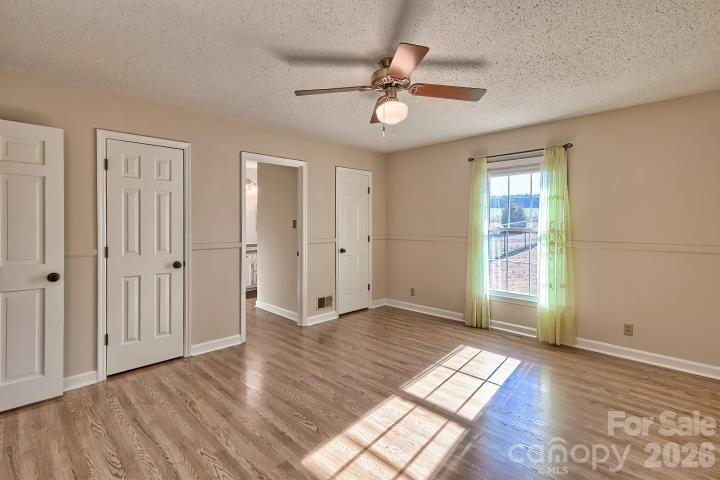 1139 Merribrook Lane — Lancaster
