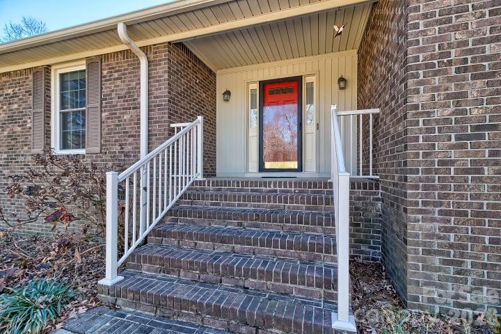 1139 Merribrook Lane — Lancaster