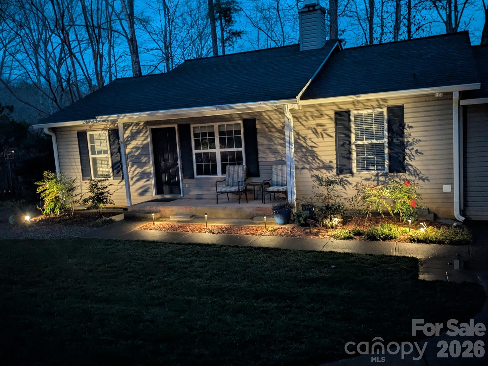 228 Creek View Road — Mooresville