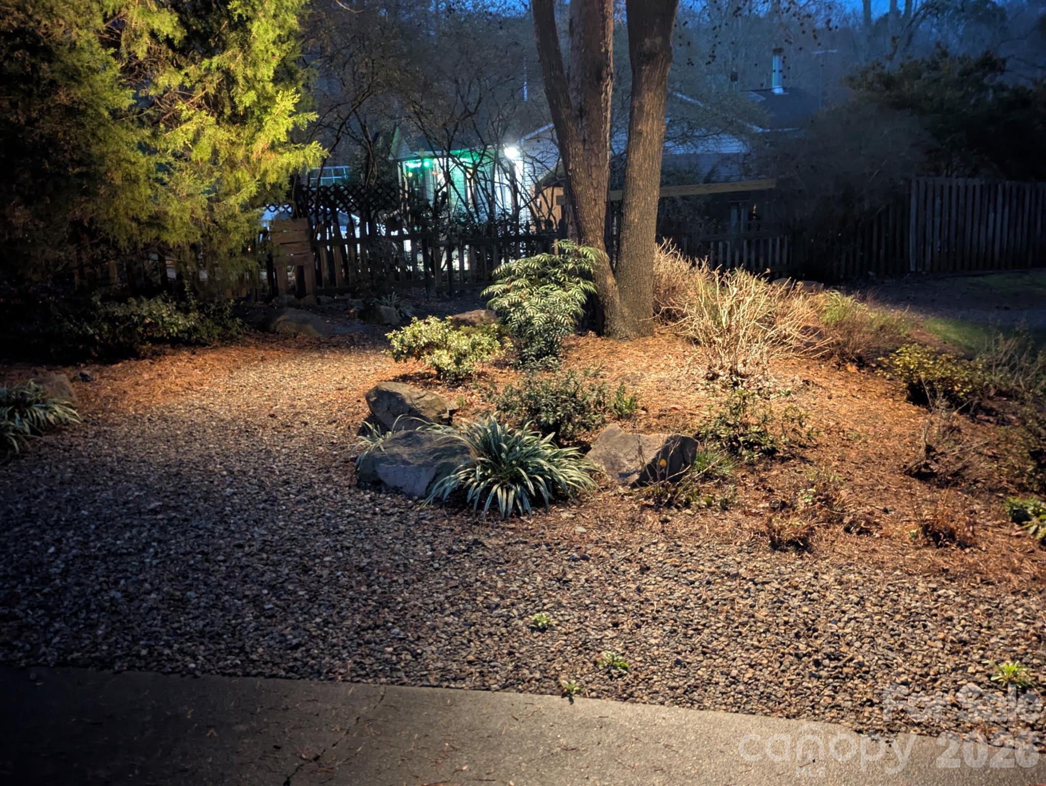 228 Creek View Road — Mooresville