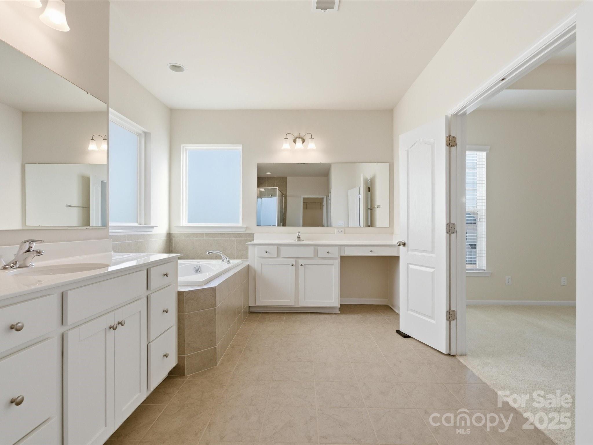 1005 Argentium Way — Waxhaw