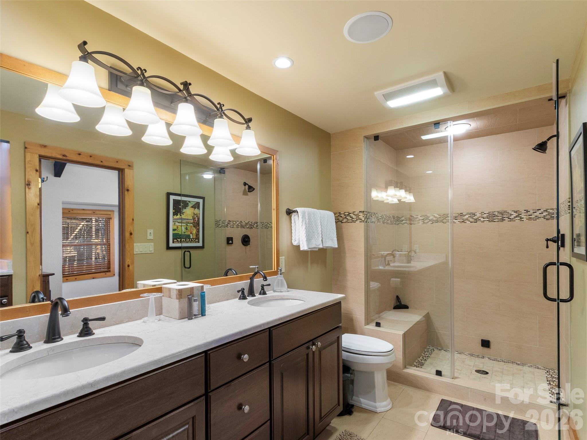 71 Ivy Ridge Road — Burnsville