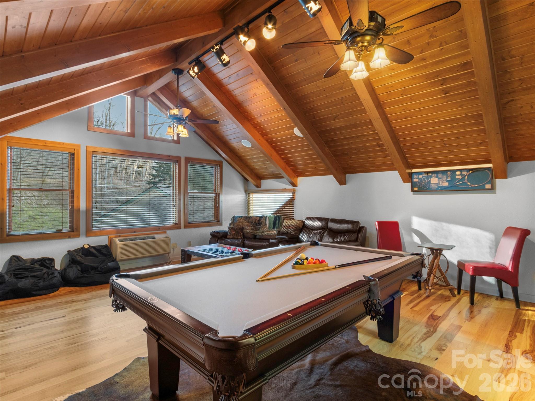 71 Ivy Ridge Road — Burnsville