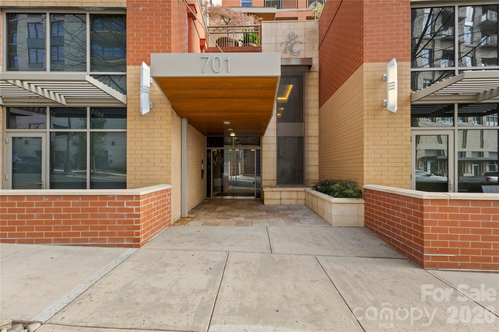 701 Royal Court #603 — Charlotte