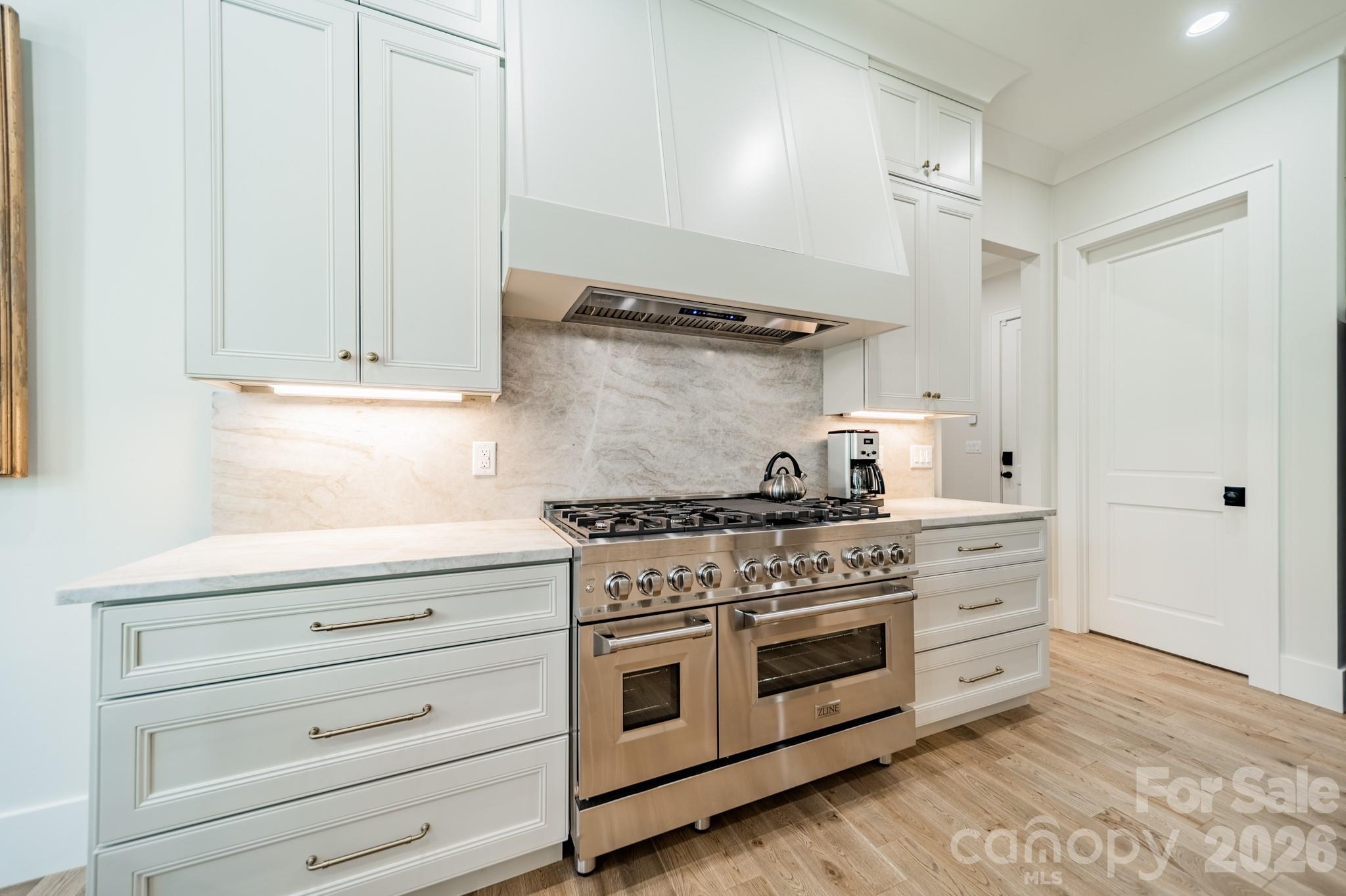 3319 Gresham Place — Charlotte