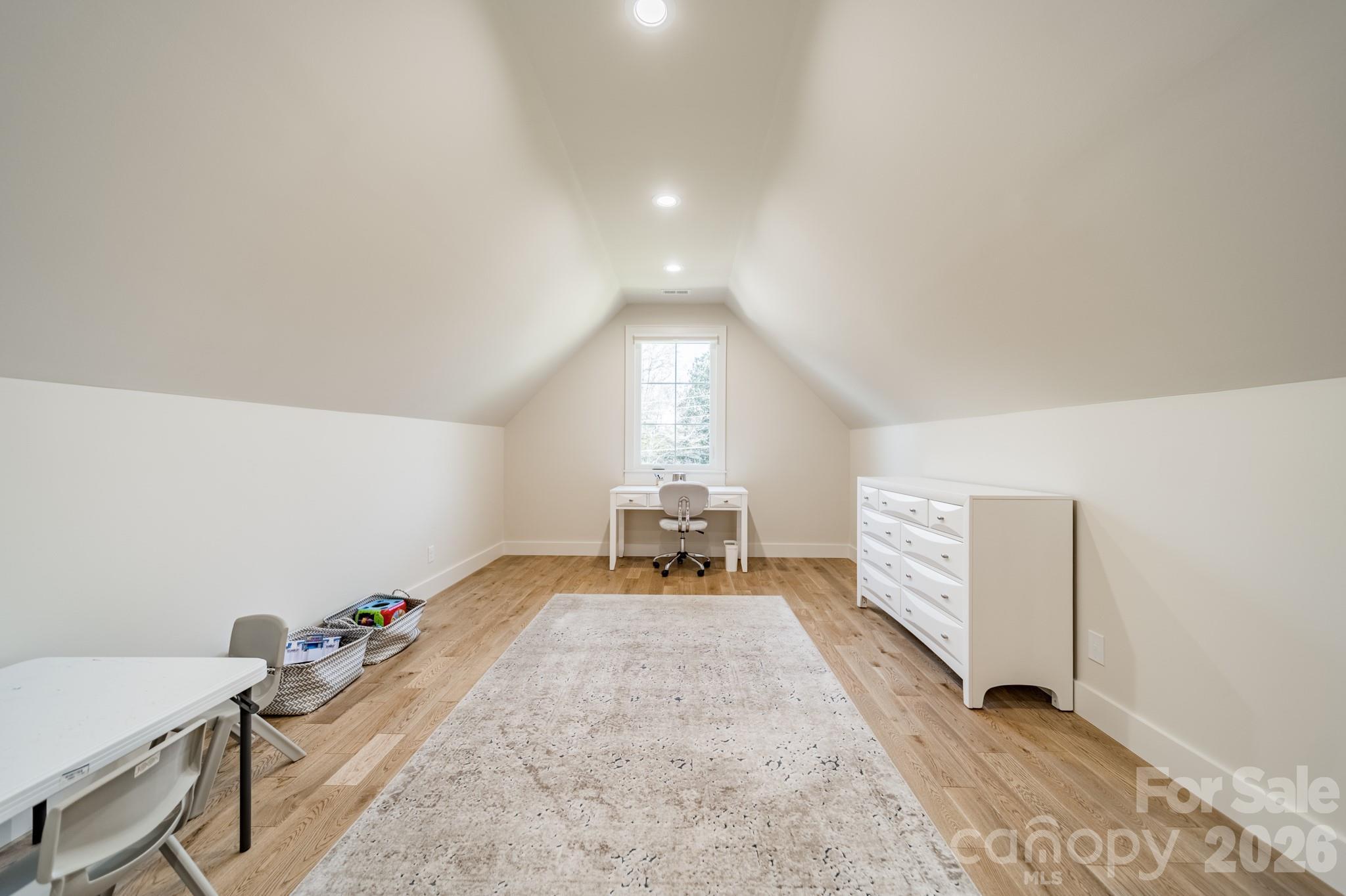 3319 Gresham Place — Charlotte