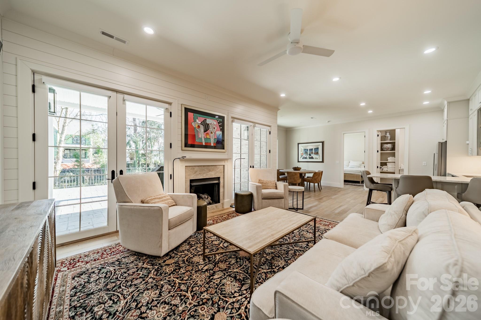 3319 Gresham Place — Charlotte
