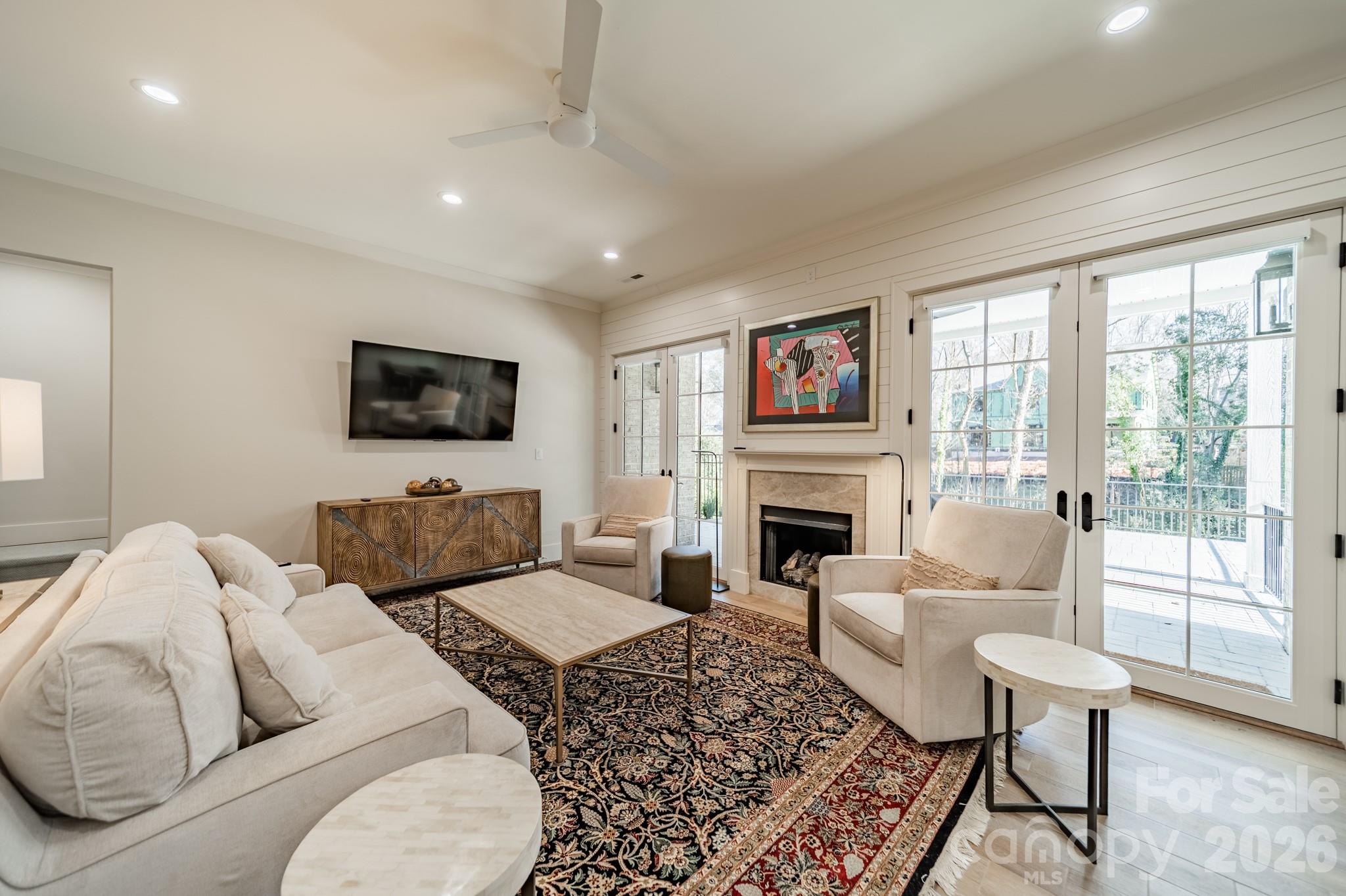 3319 Gresham Place — Charlotte