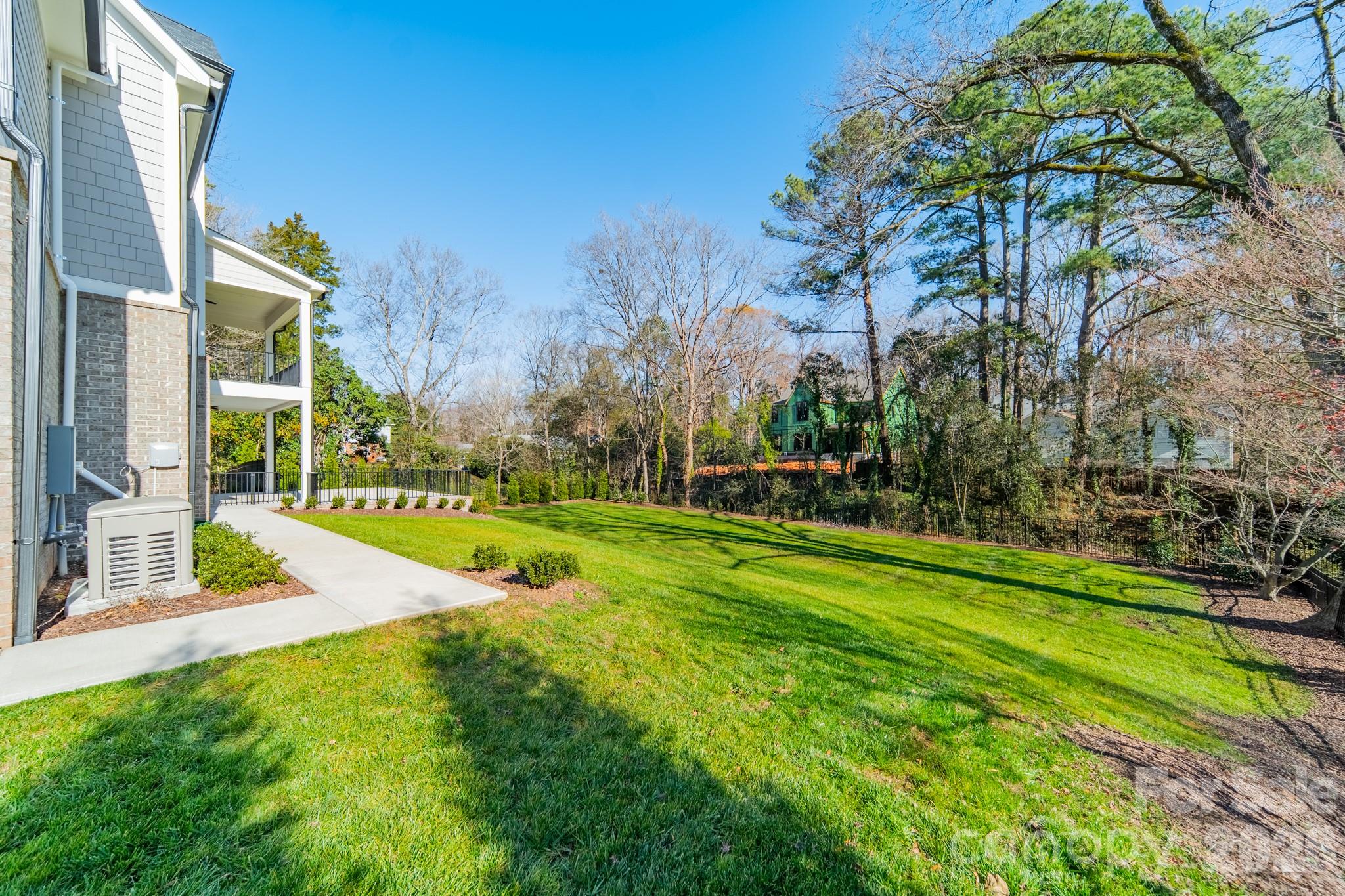 3319 Gresham Place — Charlotte