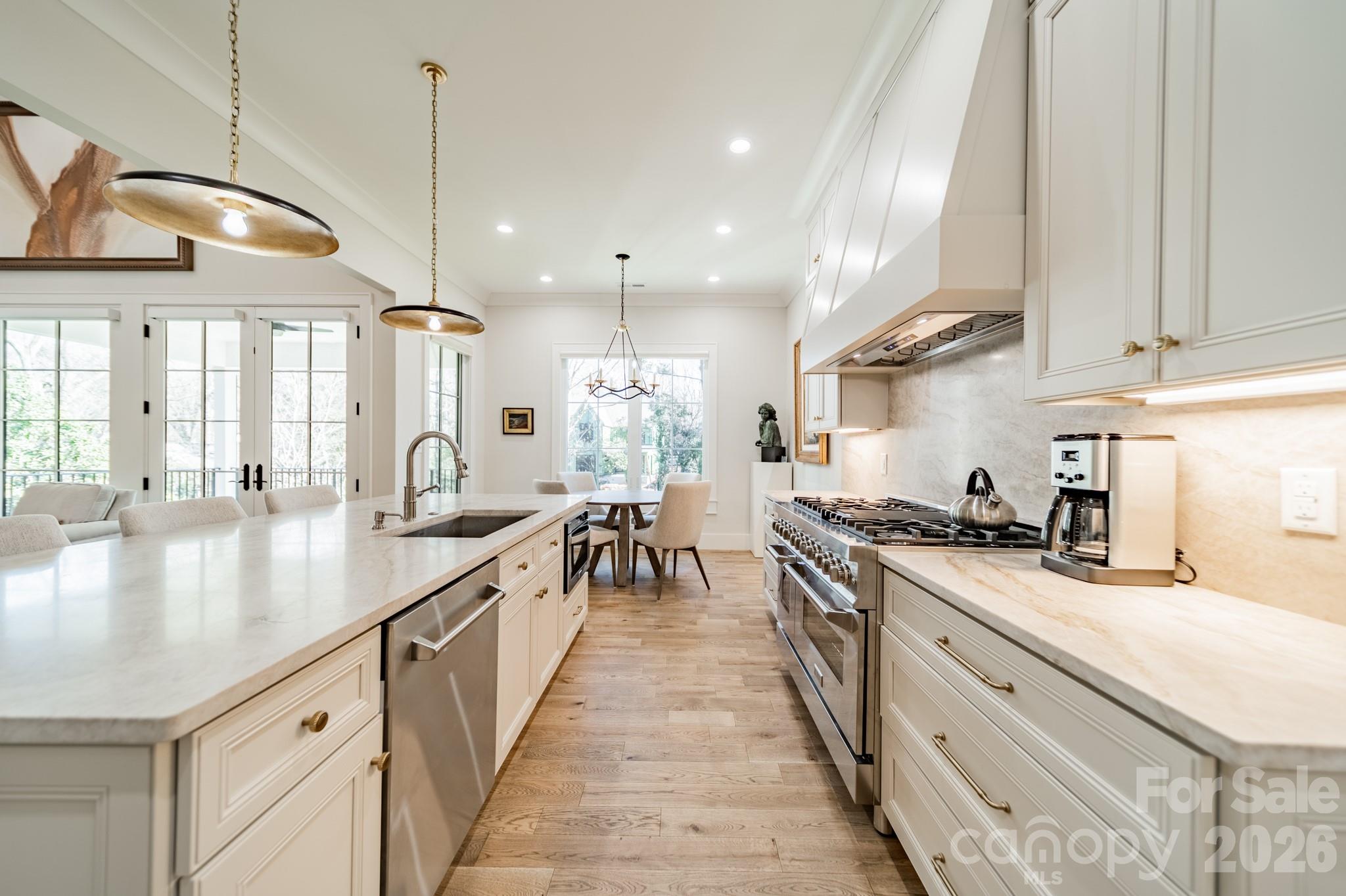 3319 Gresham Place — Charlotte