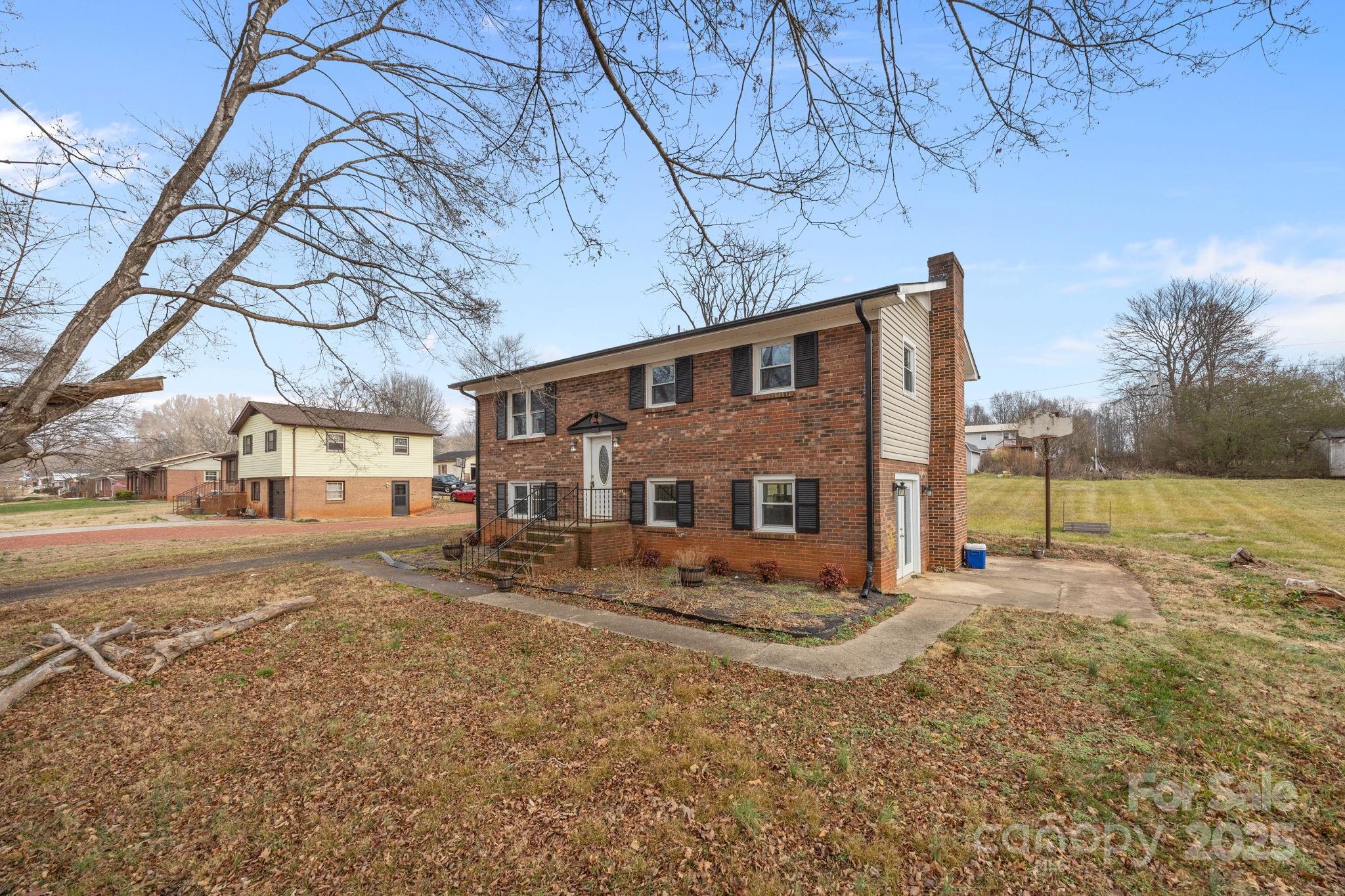 222 Saint Jill Circle — Statesville