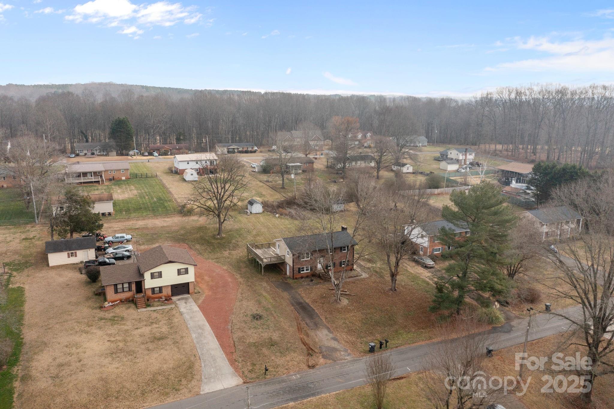 222 Saint Jill Circle — Statesville