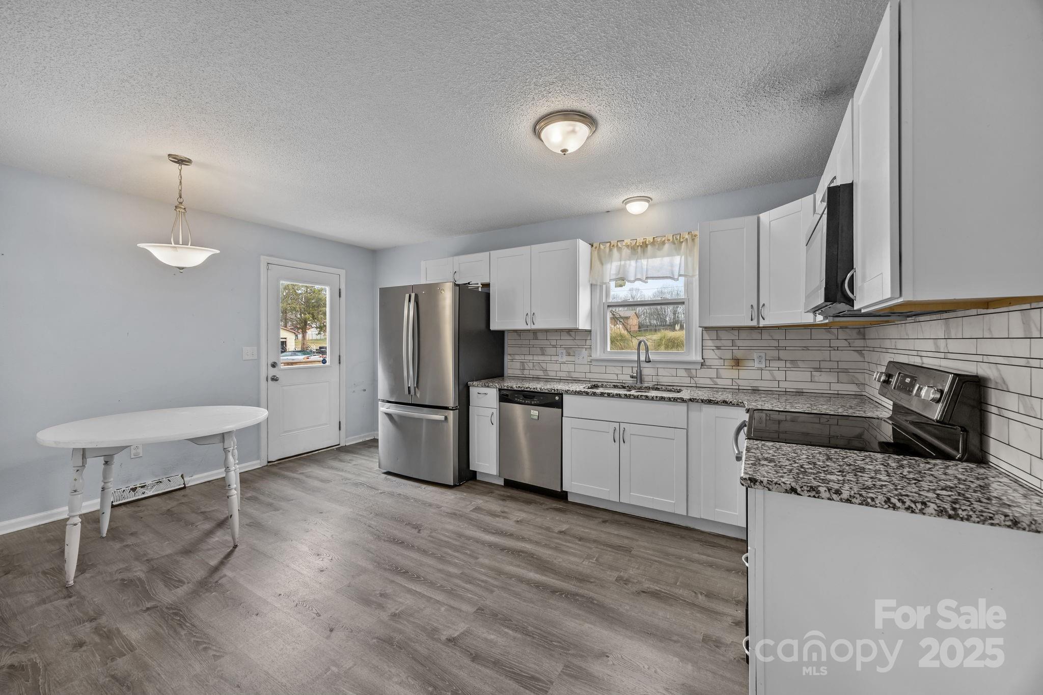 222 Saint Jill Circle — Statesville