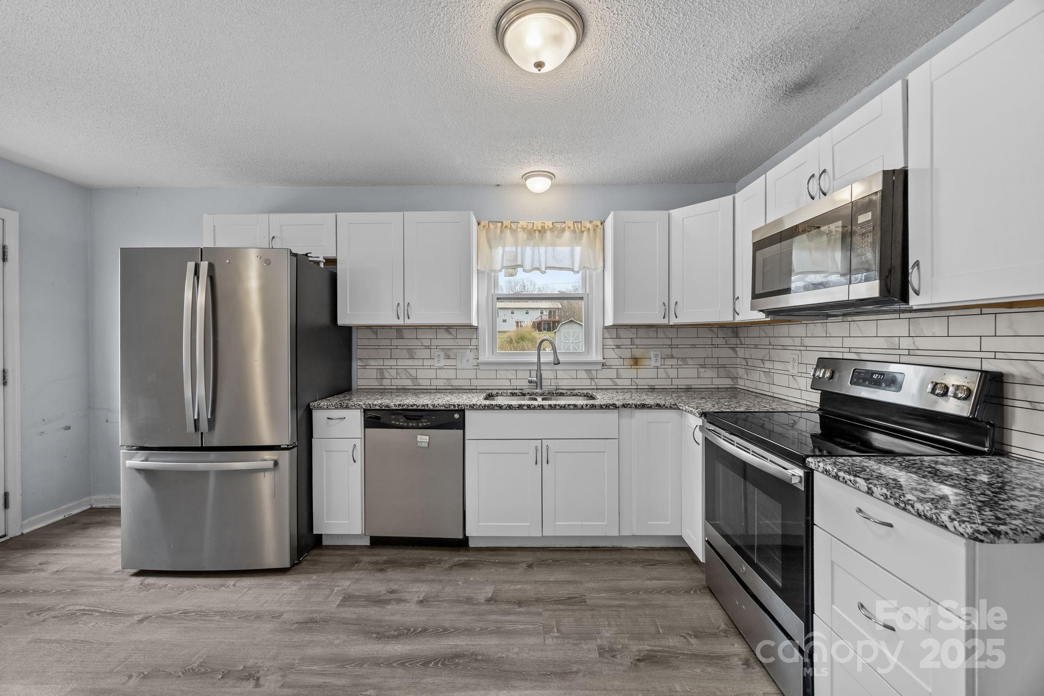 222 Saint Jill Circle — Statesville