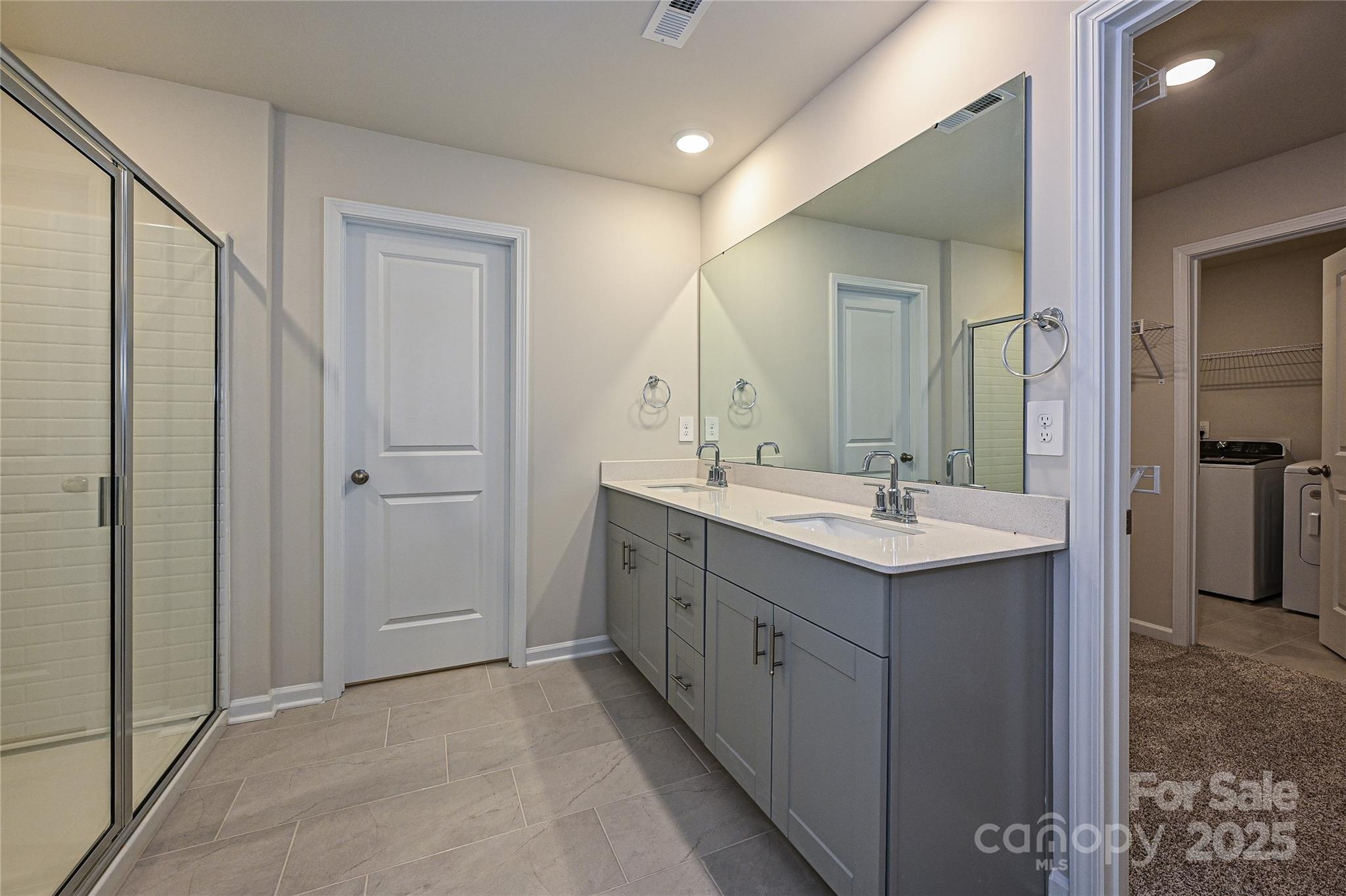 2101 Sunflower Circle — Newton
