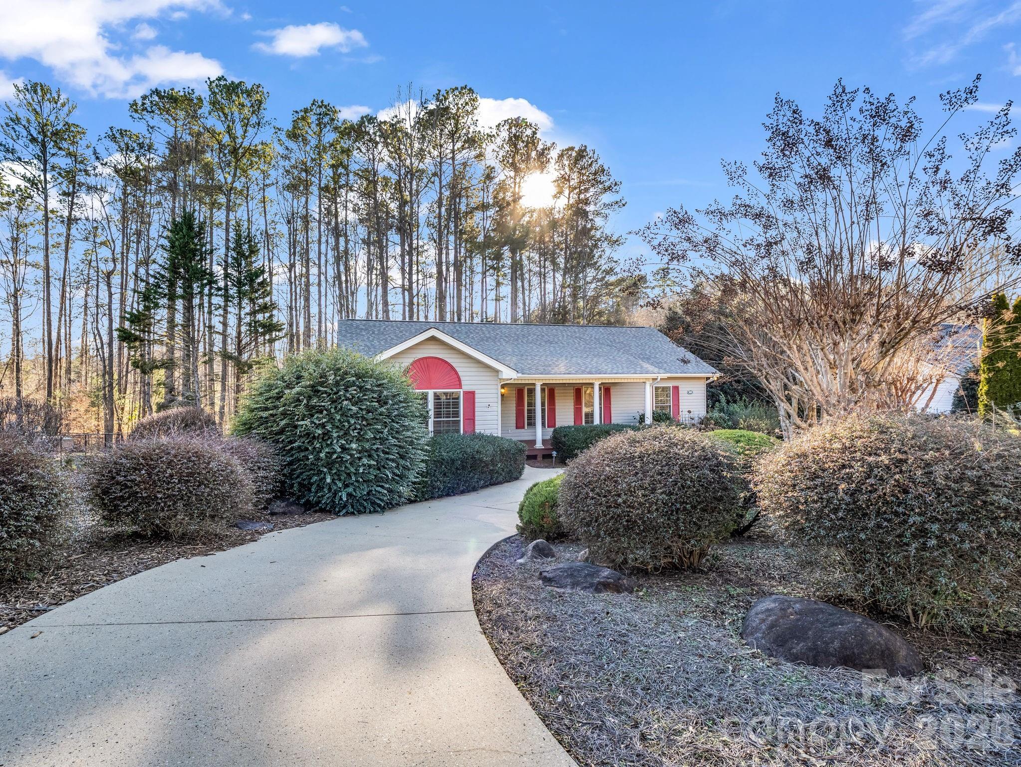 141 Marys Lane — Rutherfordton