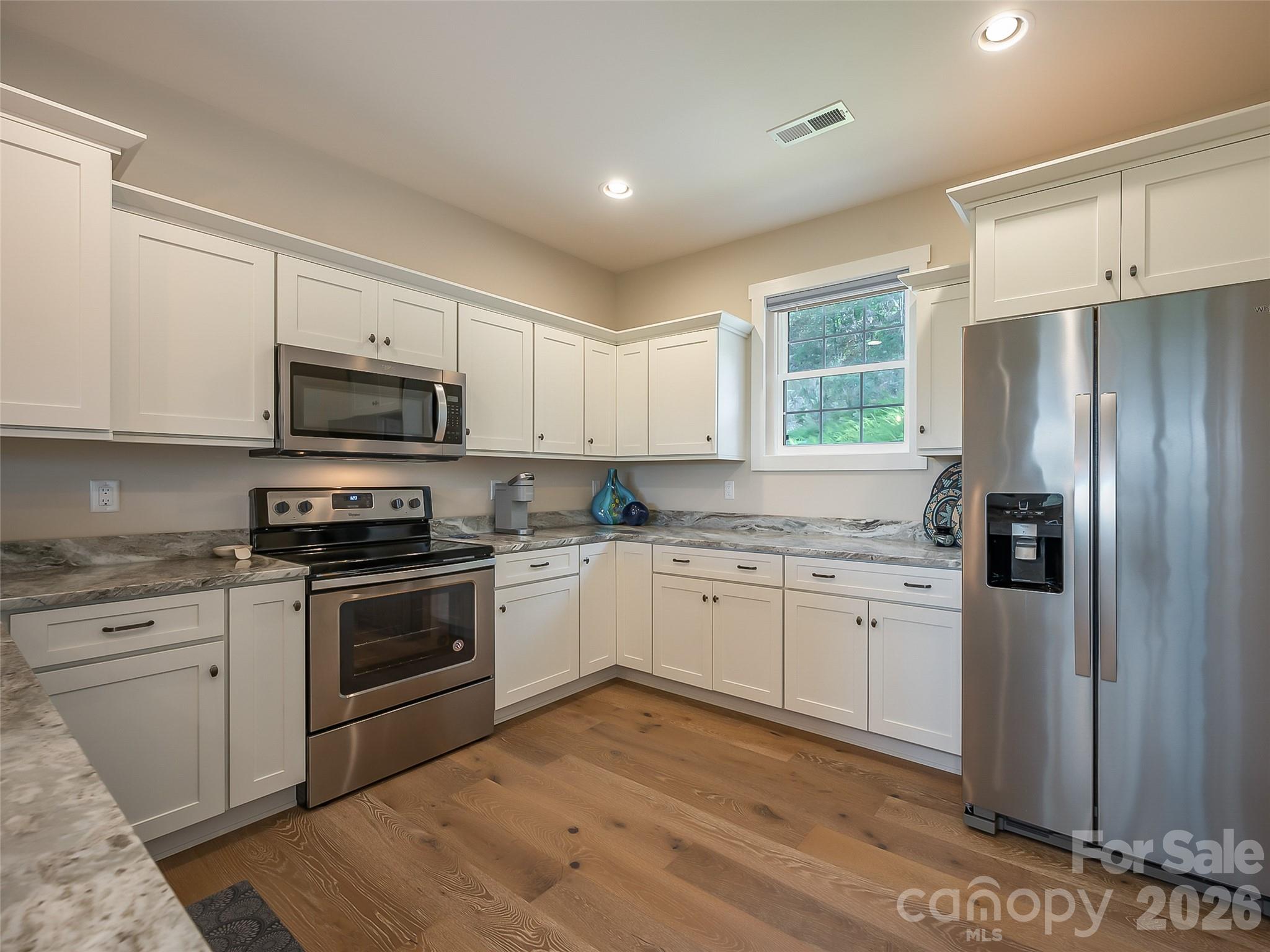 146 Red Hawk Knoll — Lake Lure