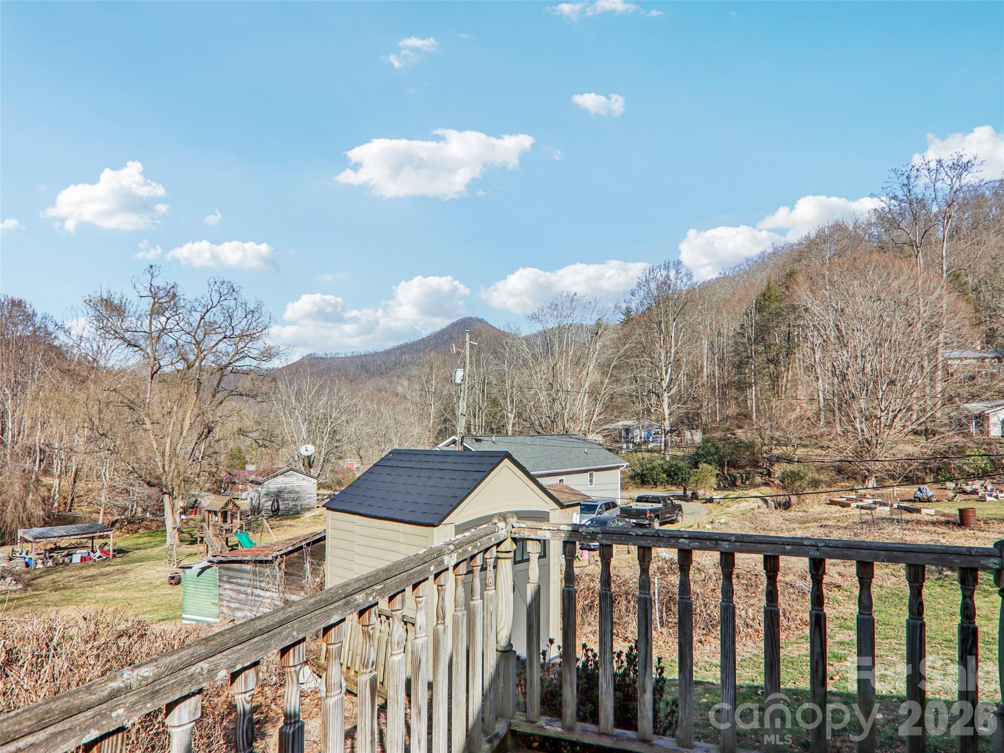 7 Landon Mountain Lane — Weaverville