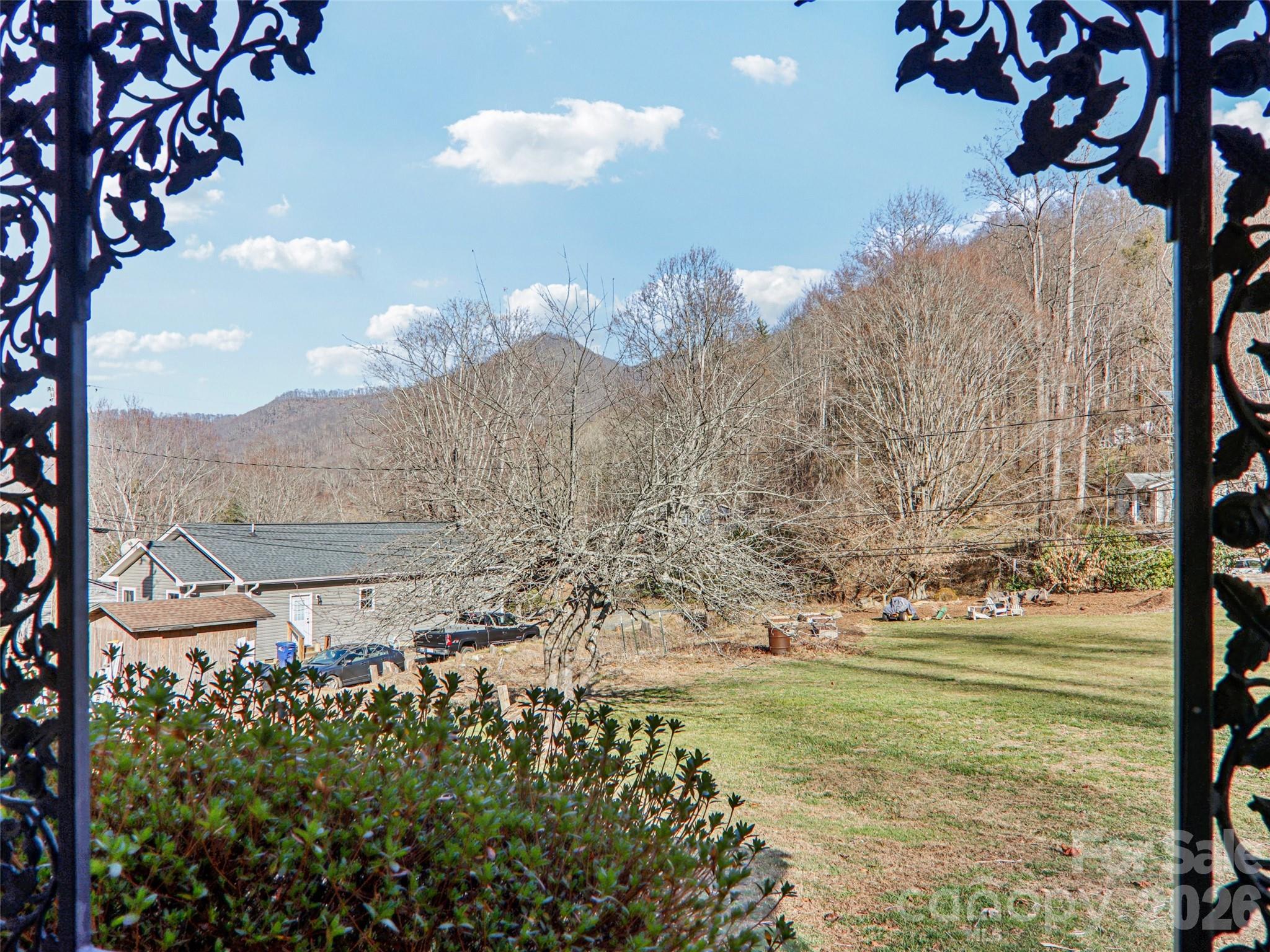 7 Landon Mountain Lane — Weaverville