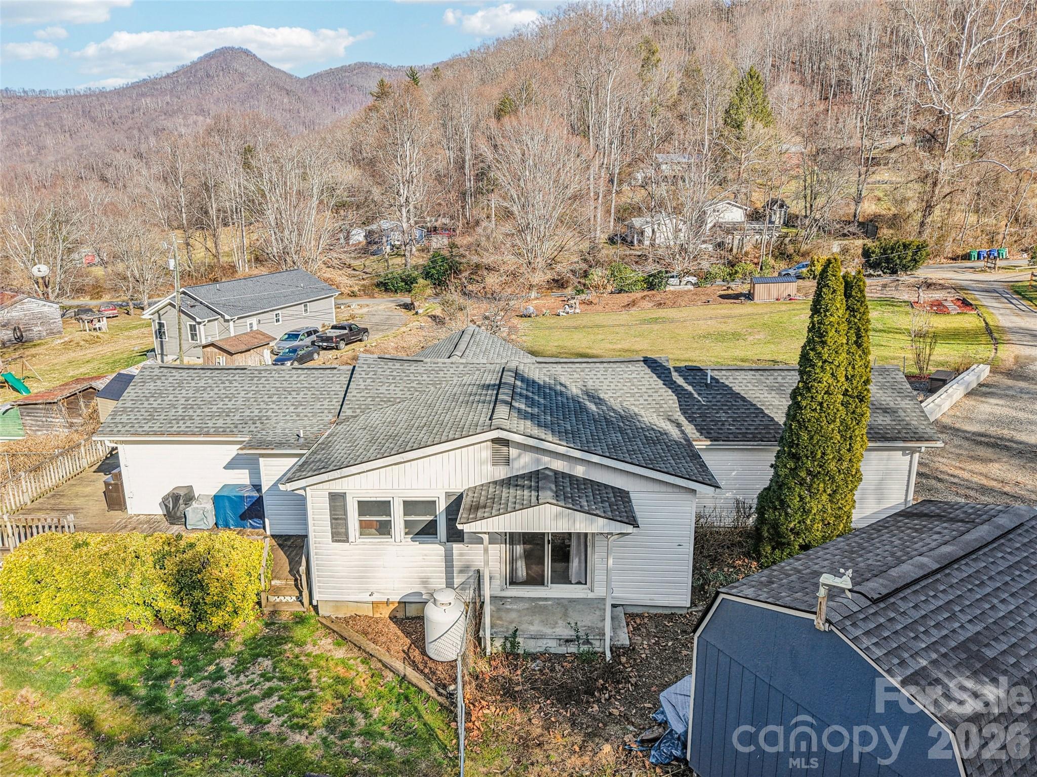 7 Landon Mountain Lane — Weaverville