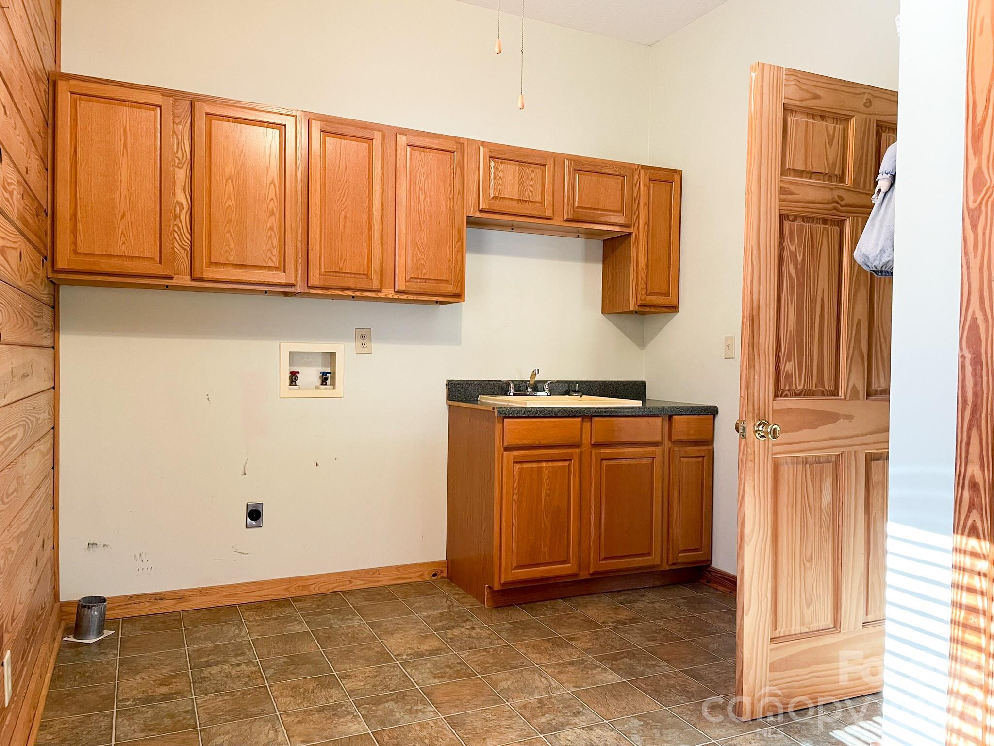 143 Rosewood Lane — Rutherfordton